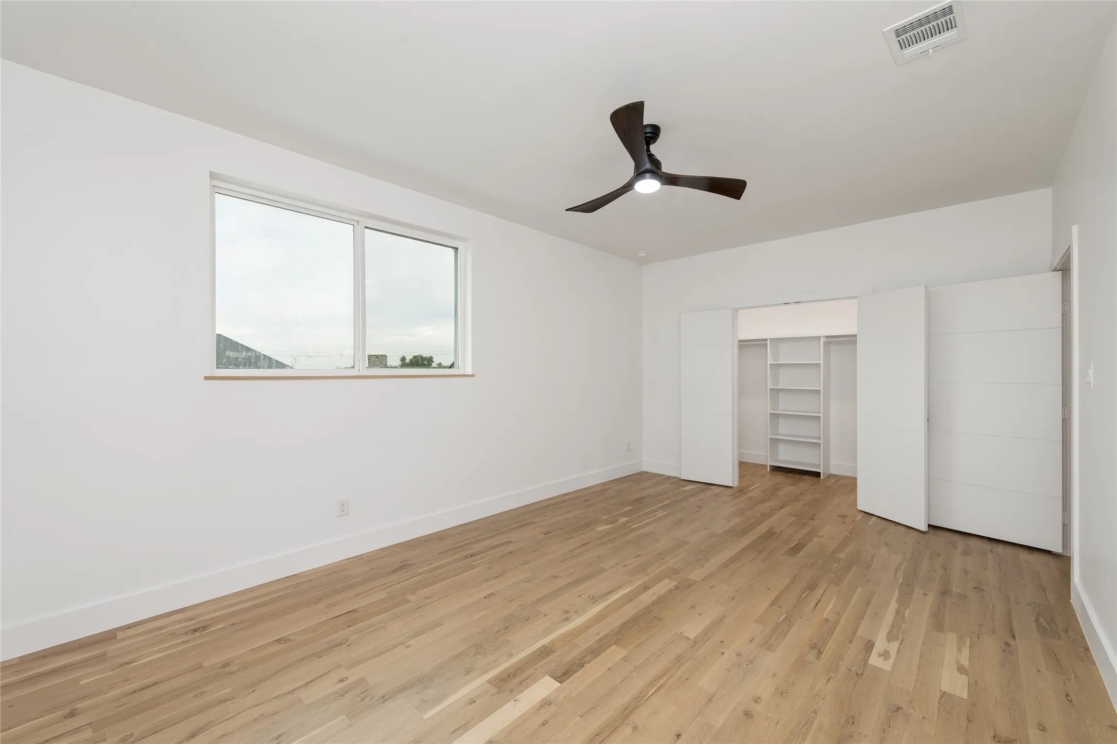 Single Family Residence For Sale in Collin County , 208 W Cottage Hill Parkway, Weston, Texas 75009, 5 Bedroom, 5 Bathroom, 3 Garage spaces, 5,228 Sqft, built in 2026, mls#21406410, Real Estate Agent in Weston, Homes For Sale in Collin county, Homes For Sale in Weston, Realtor in Weston Texas, Real Estate Brokerage Independent Realty Texas, Luminita Cordes Realtor