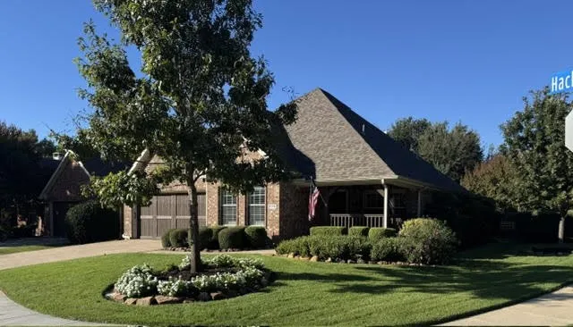 Lovely corner lot in an amazing subdivision
