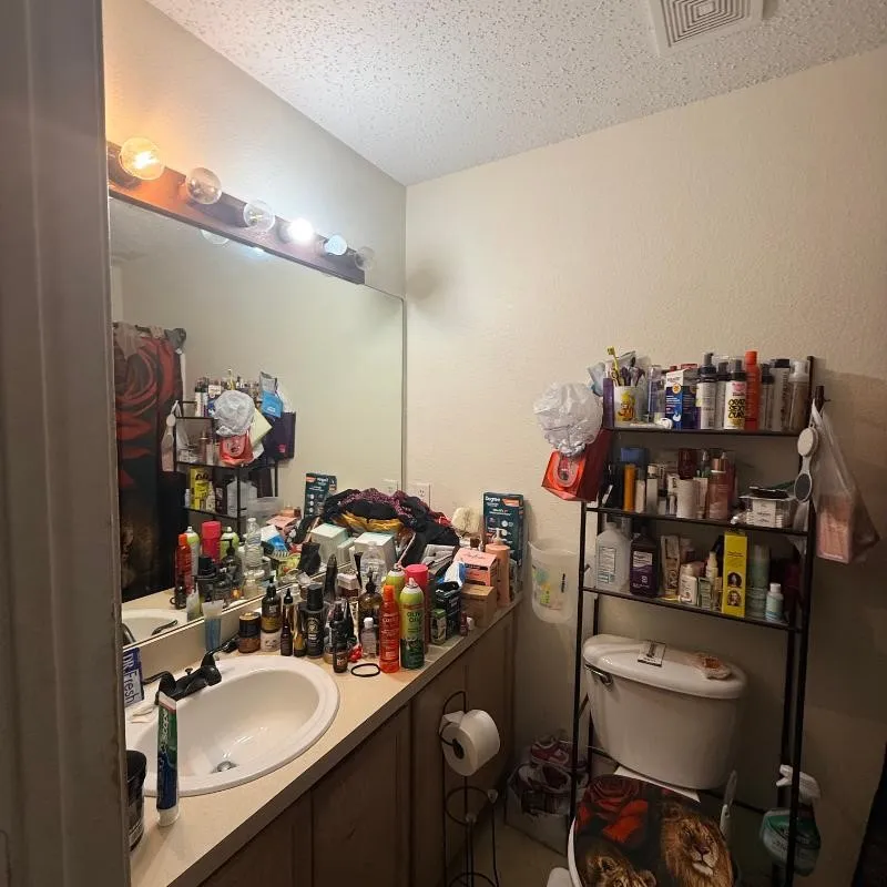 Single Family Residence For Sale in Dallas County , 1603 Lakeside Drive, Glenn Heights, Texas 75154, 3 Bedroom, 2 Bathroom, 1 Garage spaces, 1,567 Sqft, built in 2004, mls#21407059, Real Estate Agent in Glenn Heights, Homes For Sale in Dallas county, Homes For Sale in Glenn Heights, Realtor in Glenn Heights Texas, Real Estate Brokerage Independent Realty Texas, Luminita Cordes Realtor