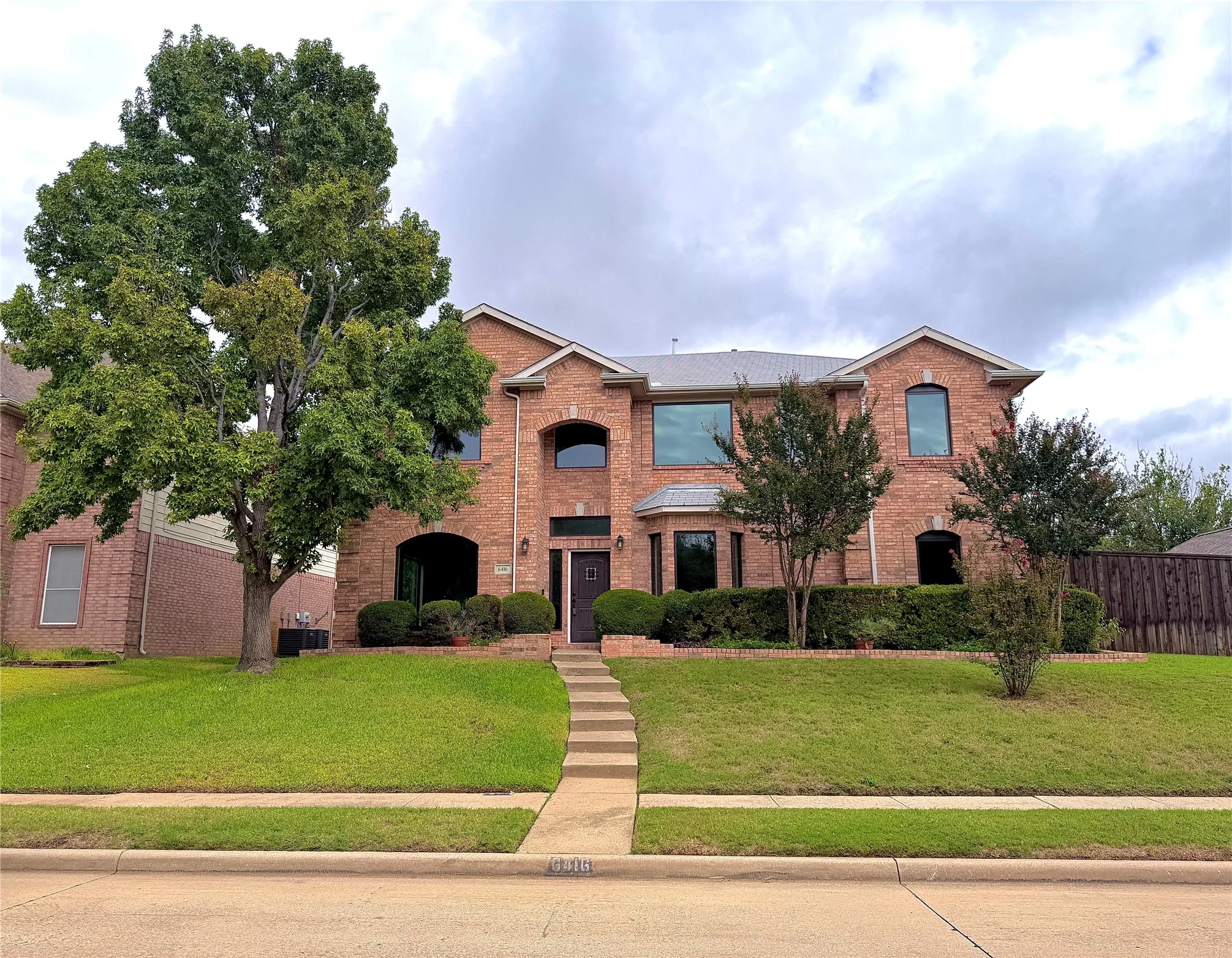 Single Family Residence For Sale