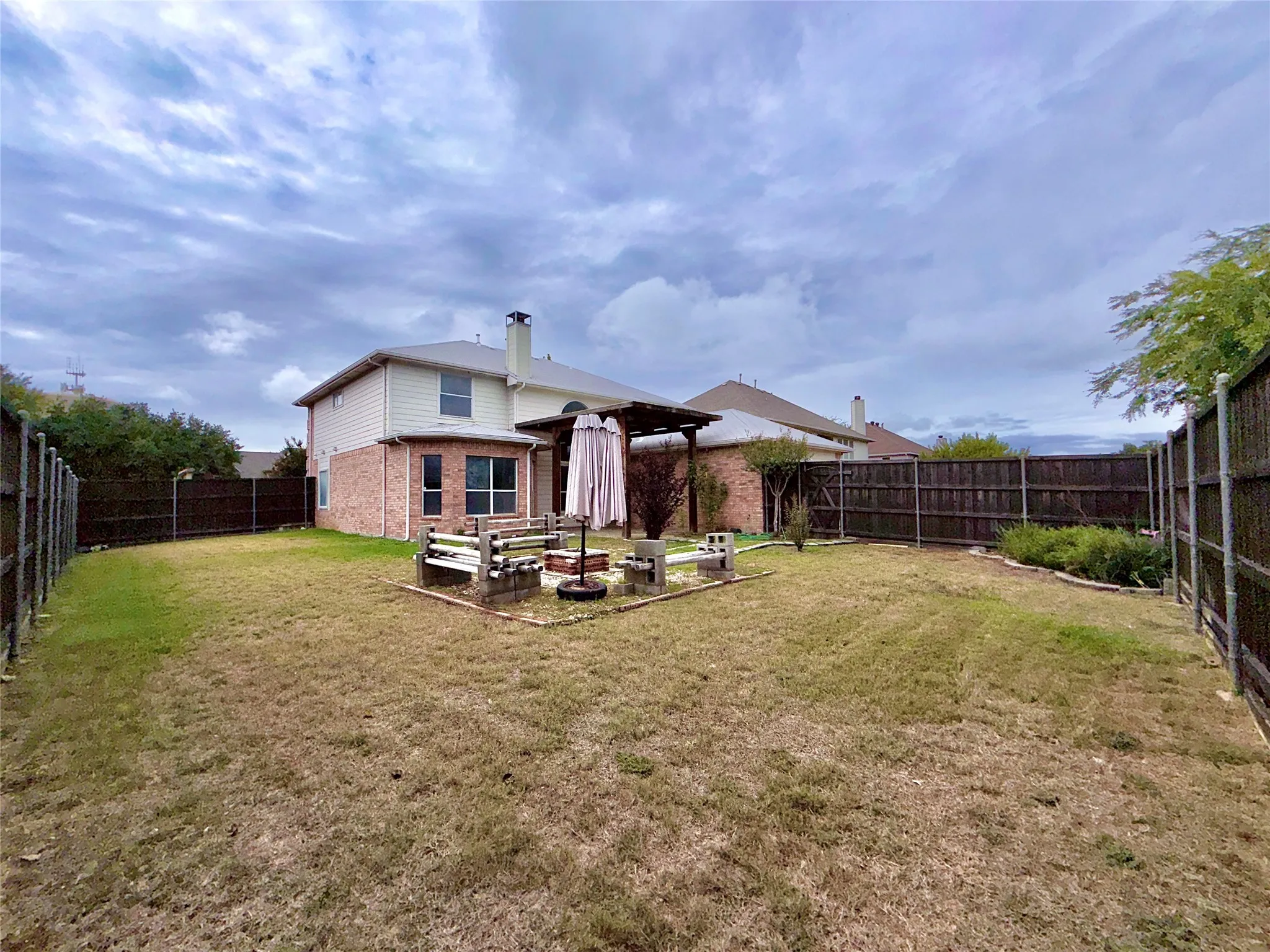 Single Family Residence For Sale in Denton County , 6416 Wexley Lane, The Colony, Texas 75056, 4 Bedroom, 4 Bathroom, 2 Garage spaces, 3,207 Sqft, built in 1999, mls#21405267, Real Estate Agent in The Colony, Homes For Sale in Denton county, Homes For Sale in The Colony, Realtor in The Colony Texas, Real Estate Brokerage Independent Realty Texas, Luminita Cordes Realtor