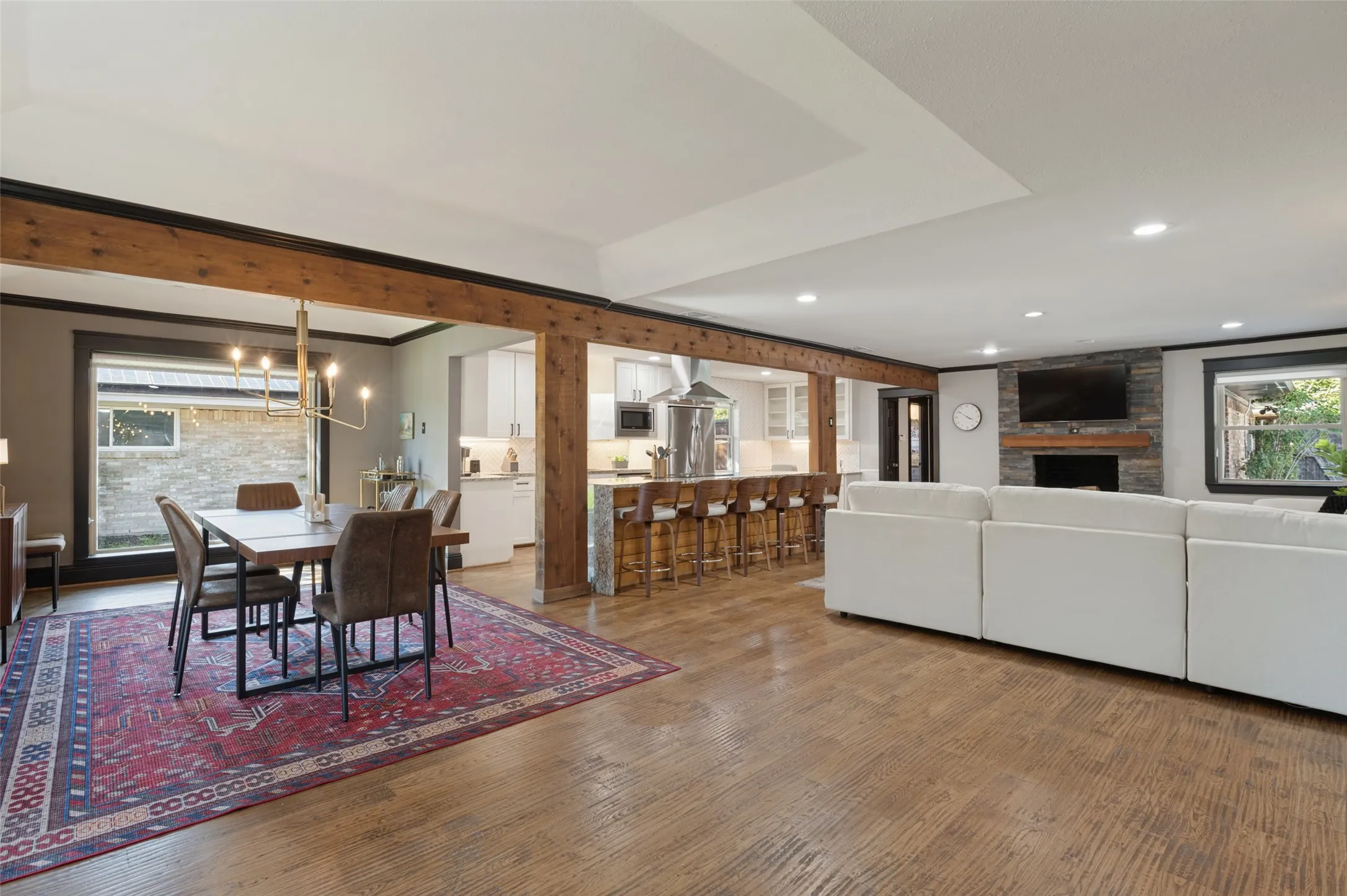 Single Family Residence For Rent in Dallas County , 10355 Carry Back Circle, Dallas, Texas 75229, 4 Bedroom, 3 Bathroom, 2 Garage spaces, 2,322 Sqft, built in 1965, mls#21407096, Real Estate Agent in Dallas, Homes For Rent in Dallas county, Homes For Rent in Dallas, Realtor in Dallas Texas, Real Estate Brokerage Independent Realty Texas, Luminita Cordes Realtor