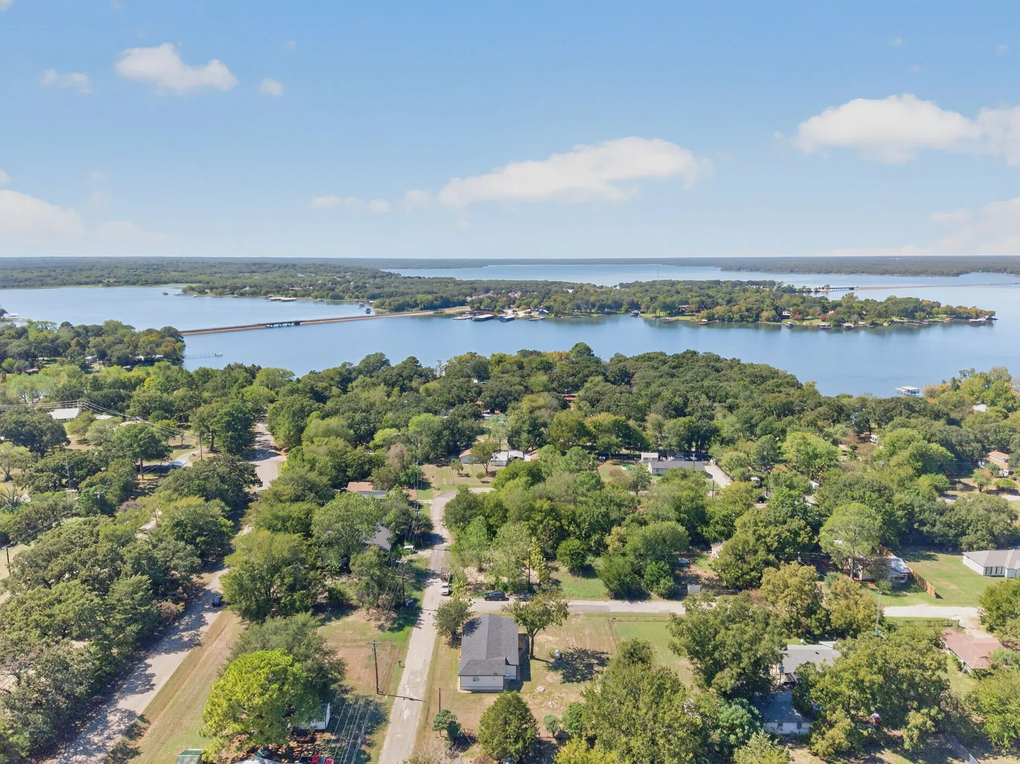 Single Family Residence For Sale in Hunt County , 3016 Payne Street, Wills Point, Texas 75169, 3 Bedroom, 2 Bathroom, Garage spaces, 1,799 Sqft, built in 1976, mls#21403708, Real Estate Agent in Wills Point, Homes For Sale in Hunt county, Homes For Sale in Wills Point, Realtor in Wills Point Texas, Real Estate Brokerage Independent Realty Texas, Luminita Cordes Realtor