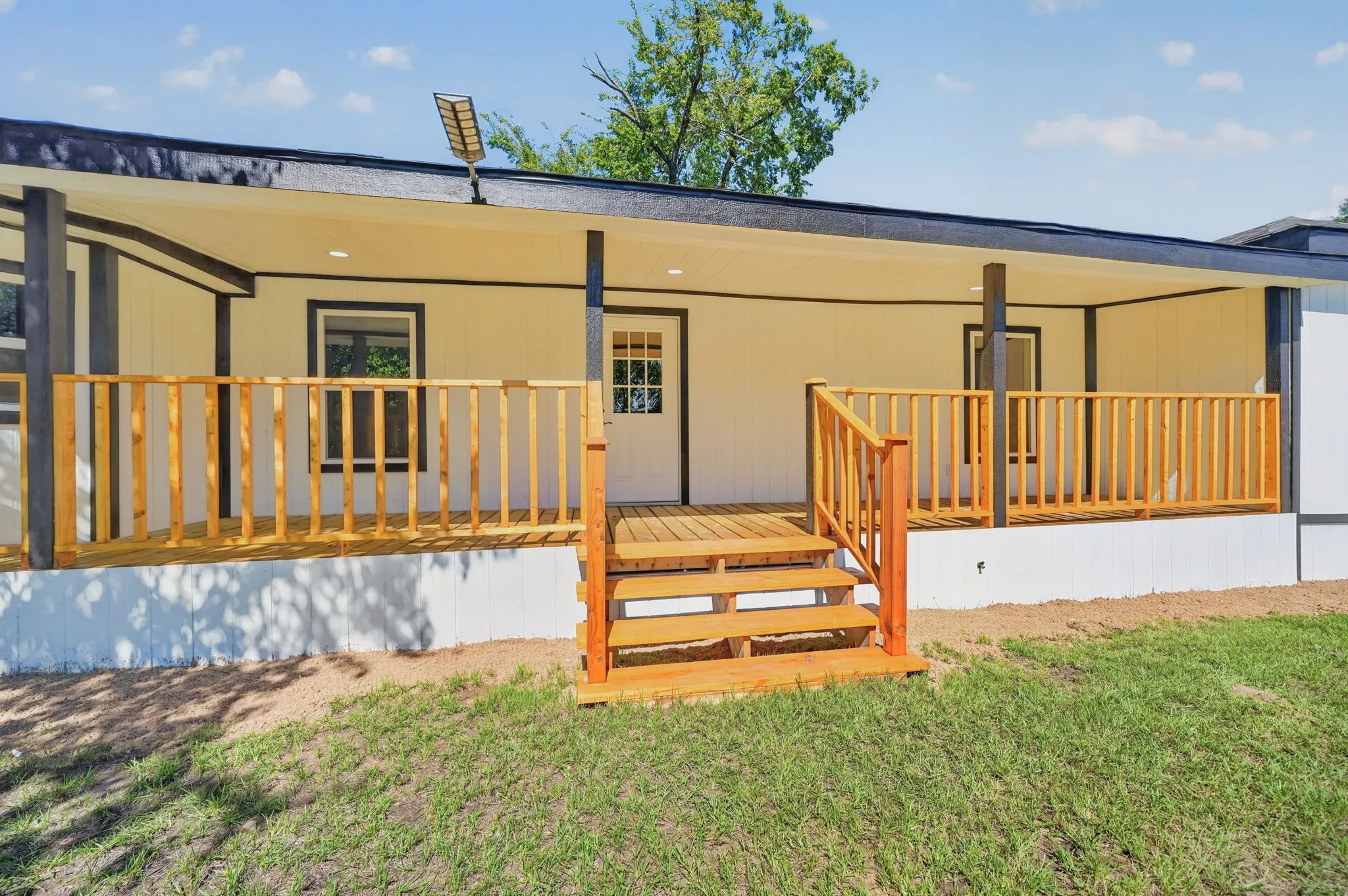 Single Family Residence For Sale in Hunt County , 3016 Payne Street, Wills Point, Texas 75169, 3 Bedroom, 2 Bathroom, Garage spaces, 1,799 Sqft, built in 1976, mls#21403708, Real Estate Agent in Wills Point, Homes For Sale in Hunt county, Homes For Sale in Wills Point, Realtor in Wills Point Texas, Real Estate Brokerage Independent Realty Texas, Luminita Cordes Realtor