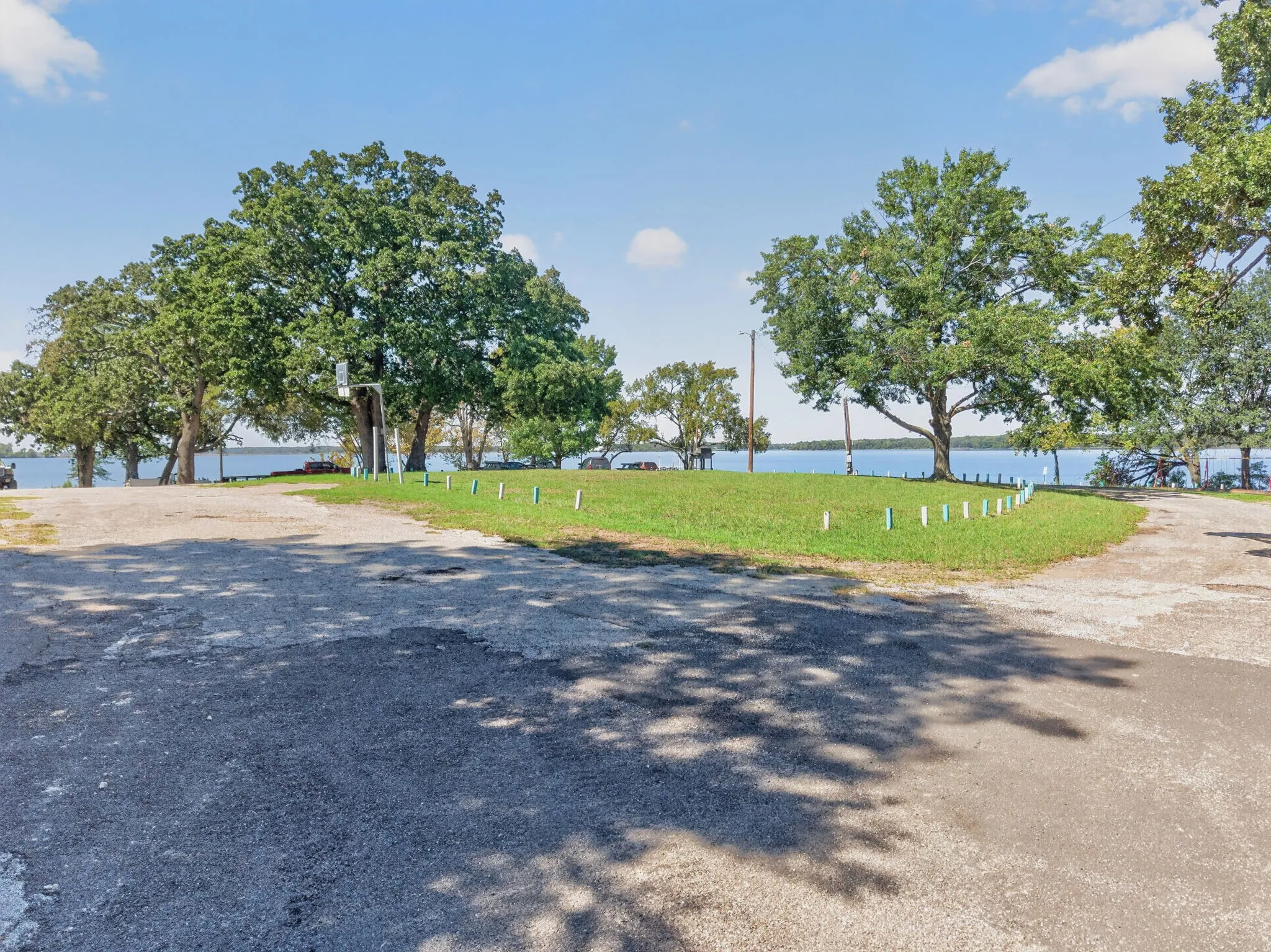 Single Family Residence For Sale in Hunt County , 3016 Payne Street, Wills Point, Texas 75169, 3 Bedroom, 2 Bathroom, Garage spaces, 1,799 Sqft, built in 1976, mls#21403708, Real Estate Agent in Wills Point, Homes For Sale in Hunt county, Homes For Sale in Wills Point, Realtor in Wills Point Texas, Real Estate Brokerage Independent Realty Texas, Luminita Cordes Realtor