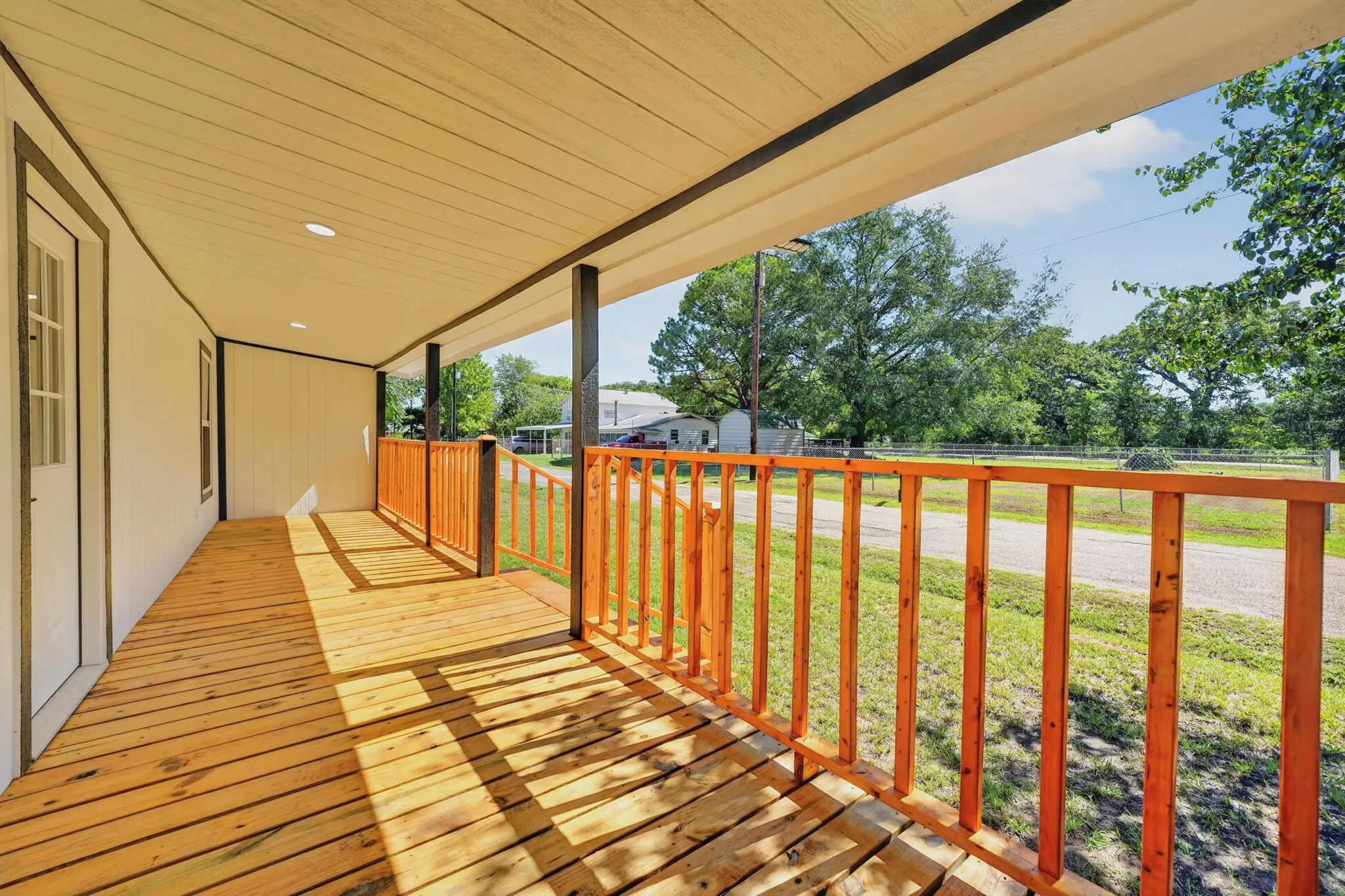 Single Family Residence For Sale in Hunt County , 3016 Payne Street, Wills Point, Texas 75169, 3 Bedroom, 2 Bathroom, Garage spaces, 1,799 Sqft, built in 1976, mls#21403708, Real Estate Agent in Wills Point, Homes For Sale in Hunt county, Homes For Sale in Wills Point, Realtor in Wills Point Texas, Real Estate Brokerage Independent Realty Texas, Luminita Cordes Realtor