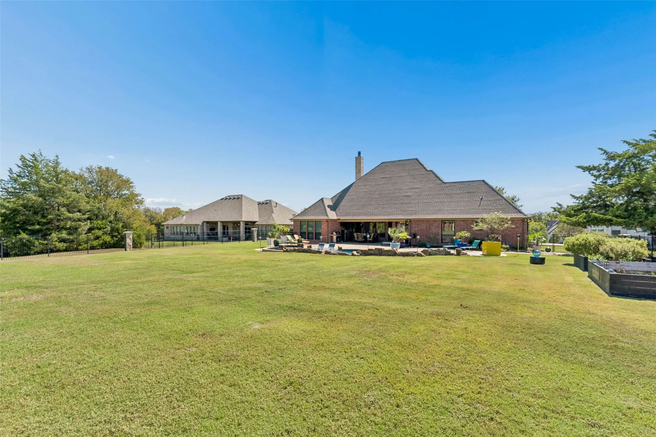 Single Family Residence For Sale in Collin County , 4613 Lake Breeze Drive, Mc Kinney, Texas 75071, 4 Bedroom, 5 Bathroom, 3 Garage spaces, 3,182 Sqft, built in 2007, mls#21405984, Real Estate Agent in Mc Kinney, Homes For Sale in Collin county, Homes For Sale in Mc Kinney, Realtor in Mc Kinney Texas, Real Estate Brokerage Independent Realty Texas, Luminita Cordes Realtor