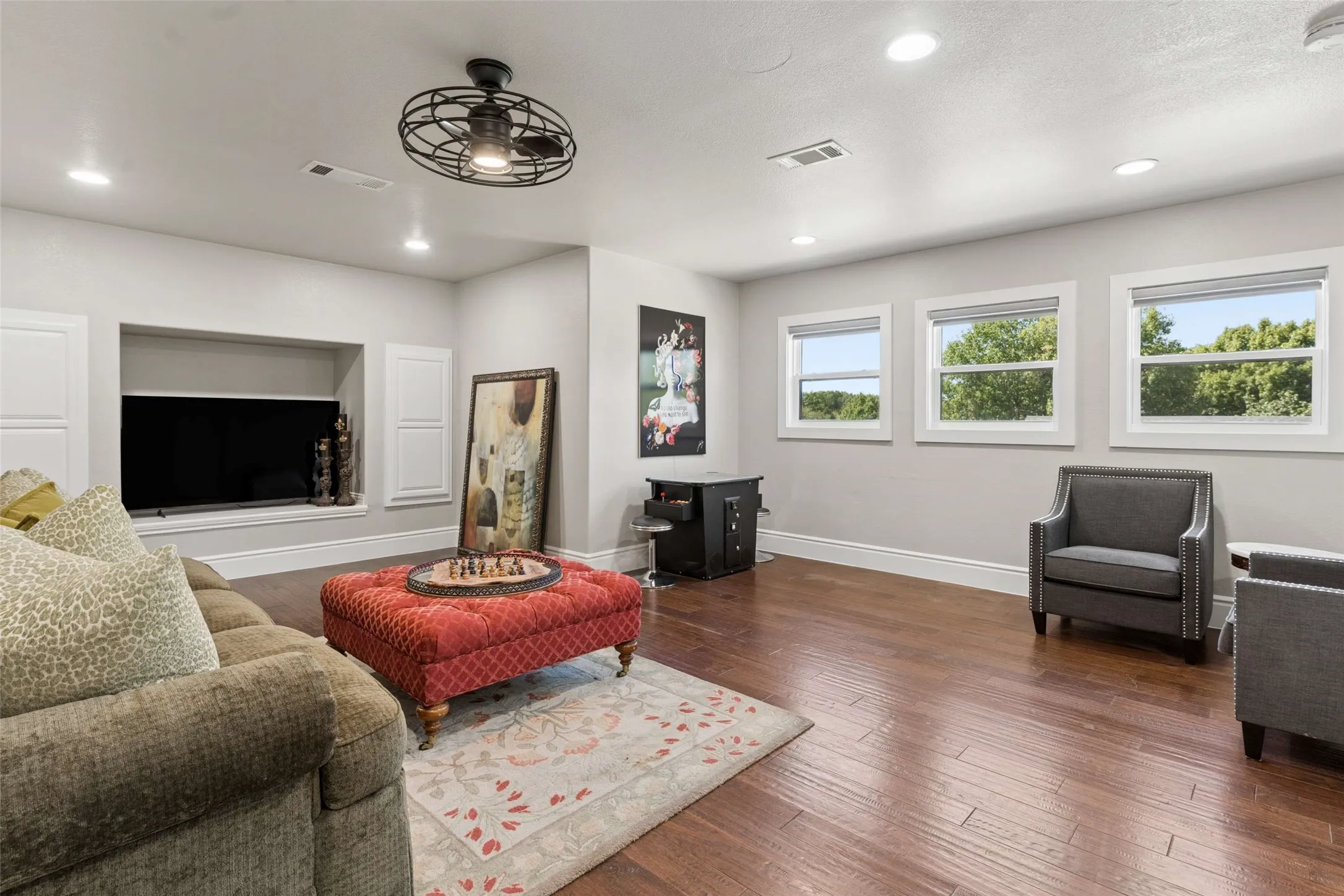 Single Family Residence For Sale in Collin County , 4613 Lake Breeze Drive, Mc Kinney, Texas 75071, 4 Bedroom, 5 Bathroom, 3 Garage spaces, 3,182 Sqft, built in 2007, mls#21405984, Real Estate Agent in Mc Kinney, Homes For Sale in Collin county, Homes For Sale in Mc Kinney, Realtor in Mc Kinney Texas, Real Estate Brokerage Independent Realty Texas, Luminita Cordes Realtor