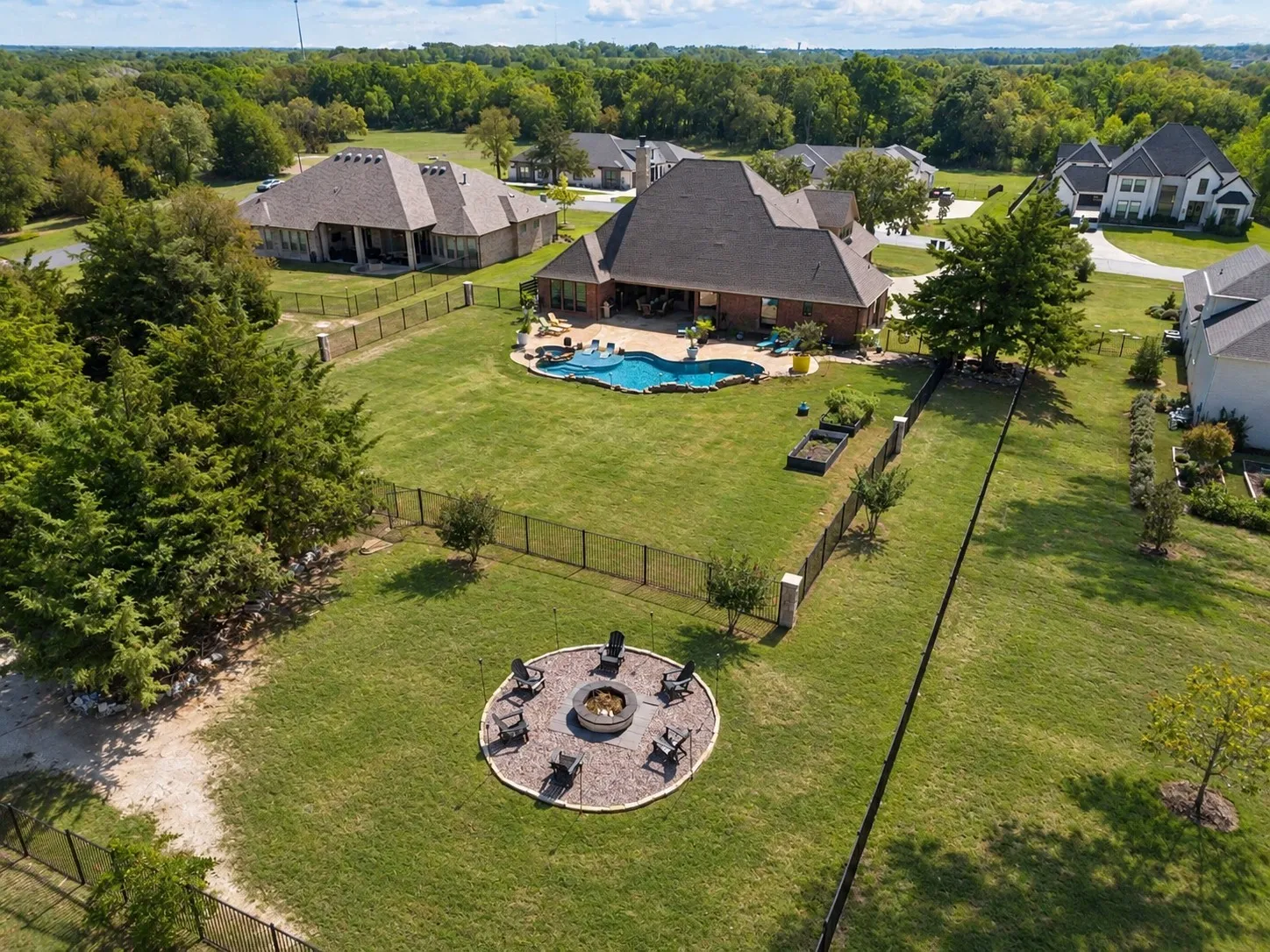Single Family Residence For Sale in Collin County , 4613 Lake Breeze Drive, Mc Kinney, Texas 75071, 4 Bedroom, 5 Bathroom, 3 Garage spaces, 3,182 Sqft, built in 2007, mls#21405984, Real Estate Agent in Mc Kinney, Homes For Sale in Collin county, Homes For Sale in Mc Kinney, Realtor in Mc Kinney Texas, Real Estate Brokerage Independent Realty Texas, Luminita Cordes Realtor