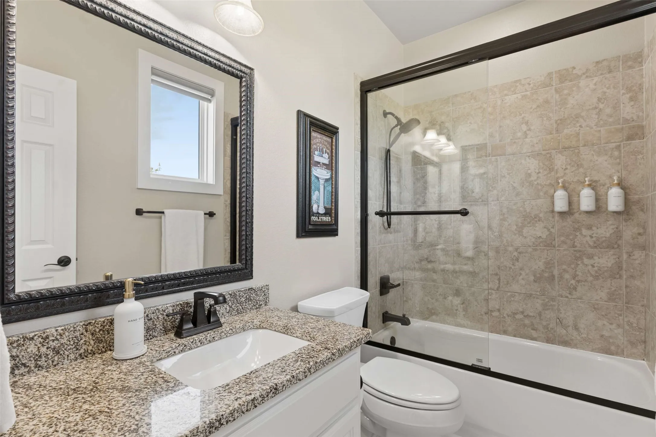 Single Family Residence For Sale in Collin County , 4613 Lake Breeze Drive, Mc Kinney, Texas 75071, 4 Bedroom, 5 Bathroom, 3 Garage spaces, 3,182 Sqft, built in 2007, mls#21405984, Real Estate Agent in Mc Kinney, Homes For Sale in Collin county, Homes For Sale in Mc Kinney, Realtor in Mc Kinney Texas, Real Estate Brokerage Independent Realty Texas, Luminita Cordes Realtor