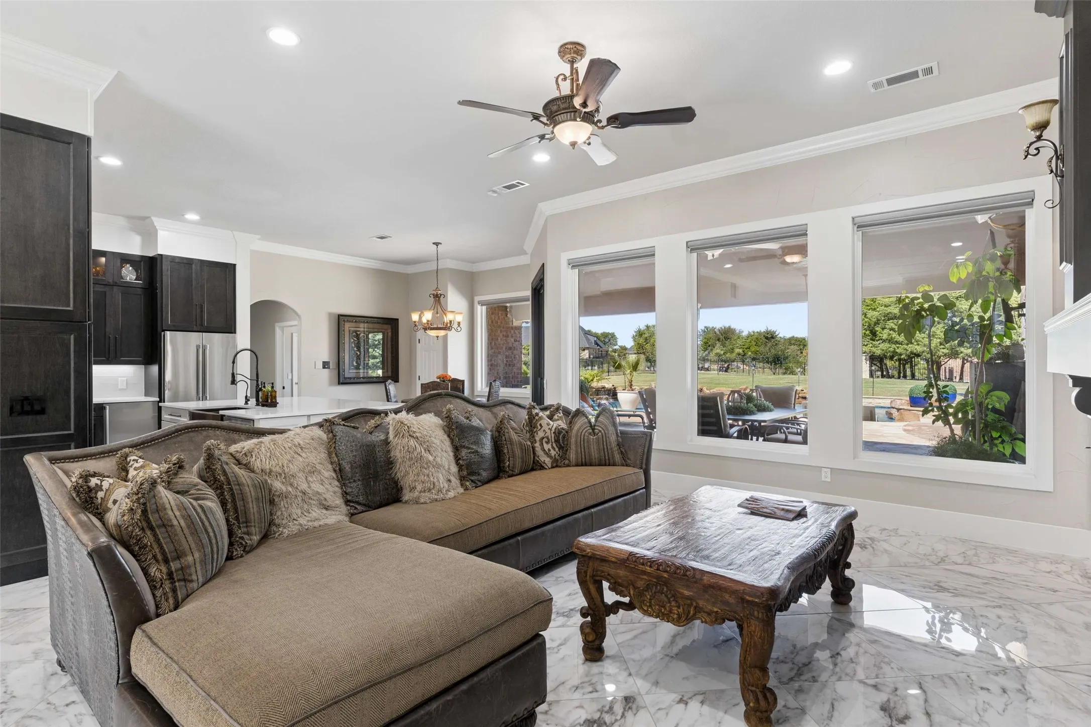 Single Family Residence For Sale in Collin County , 4613 Lake Breeze Drive, Mc Kinney, Texas 75071, 4 Bedroom, 5 Bathroom, 3 Garage spaces, 3,182 Sqft, built in 2007, mls#21405984, Real Estate Agent in Mc Kinney, Homes For Sale in Collin county, Homes For Sale in Mc Kinney, Realtor in Mc Kinney Texas, Real Estate Brokerage Independent Realty Texas, Luminita Cordes Realtor