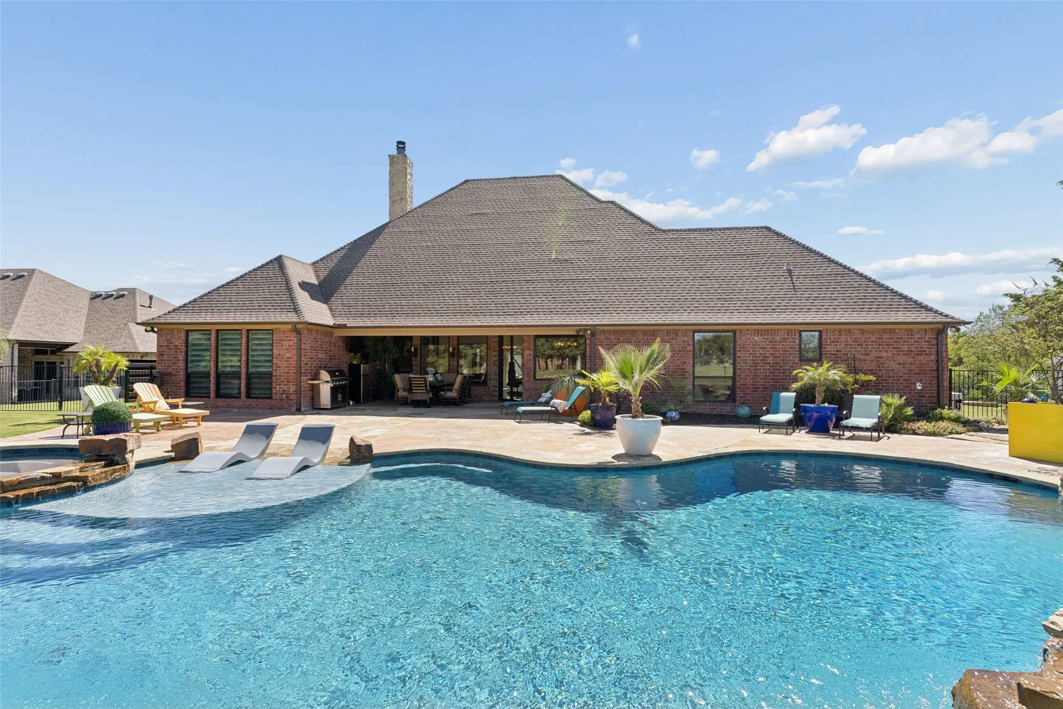 Single Family Residence For Sale in Collin County , 4613 Lake Breeze Drive, Mc Kinney, Texas 75071, 4 Bedroom, 5 Bathroom, 3 Garage spaces, 3,182 Sqft, built in 2007, mls#21405984, Real Estate Agent in Mc Kinney, Homes For Sale in Collin county, Homes For Sale in Mc Kinney, Realtor in Mc Kinney Texas, Real Estate Brokerage Independent Realty Texas, Luminita Cordes Realtor