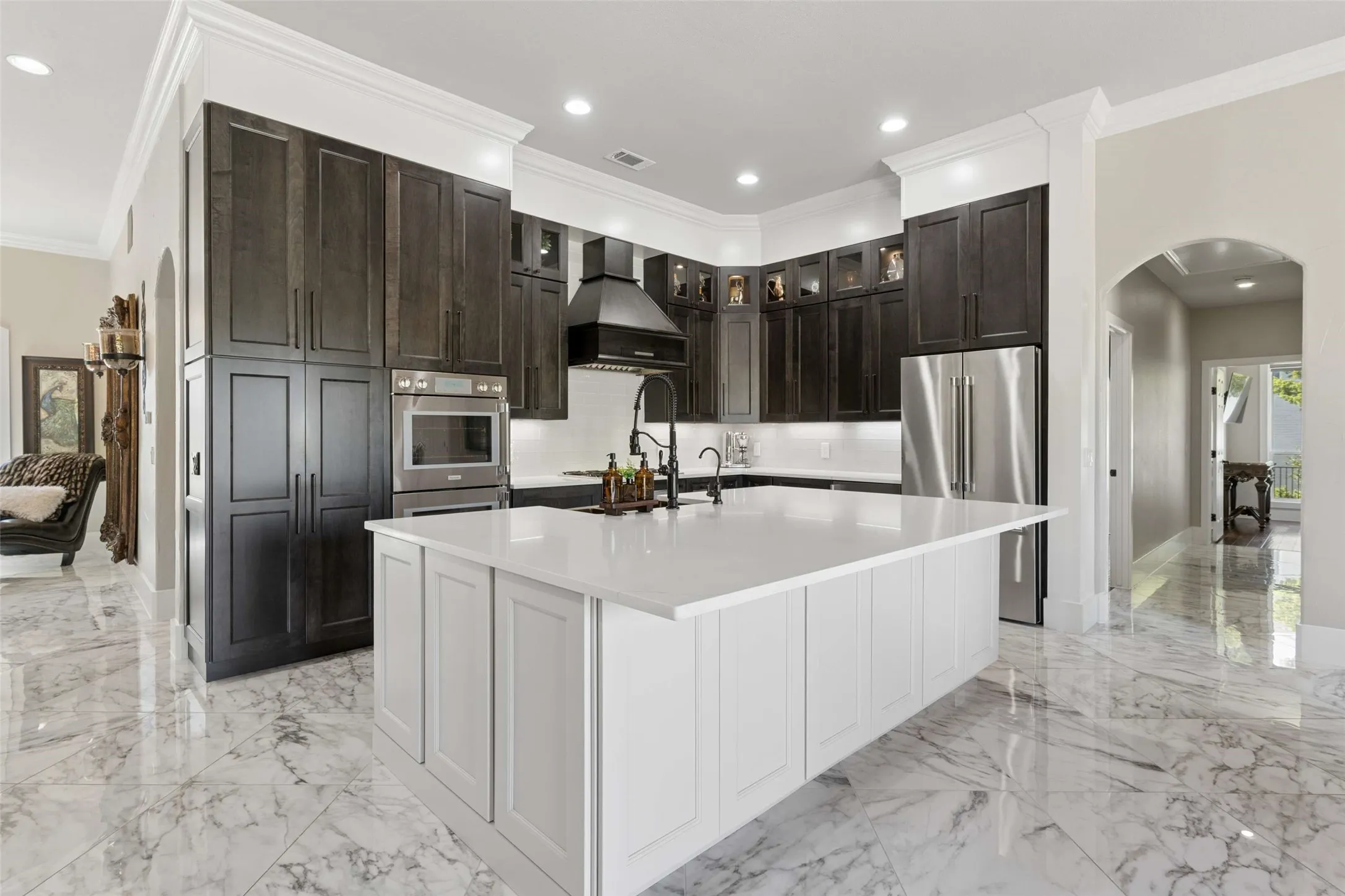Single Family Residence For Sale in Collin County , 4613 Lake Breeze Drive, Mc Kinney, Texas 75071, 4 Bedroom, 5 Bathroom, 3 Garage spaces, 3,182 Sqft, built in 2007, mls#21405984, Real Estate Agent in Mc Kinney, Homes For Sale in Collin county, Homes For Sale in Mc Kinney, Realtor in Mc Kinney Texas, Real Estate Brokerage Independent Realty Texas, Luminita Cordes Realtor