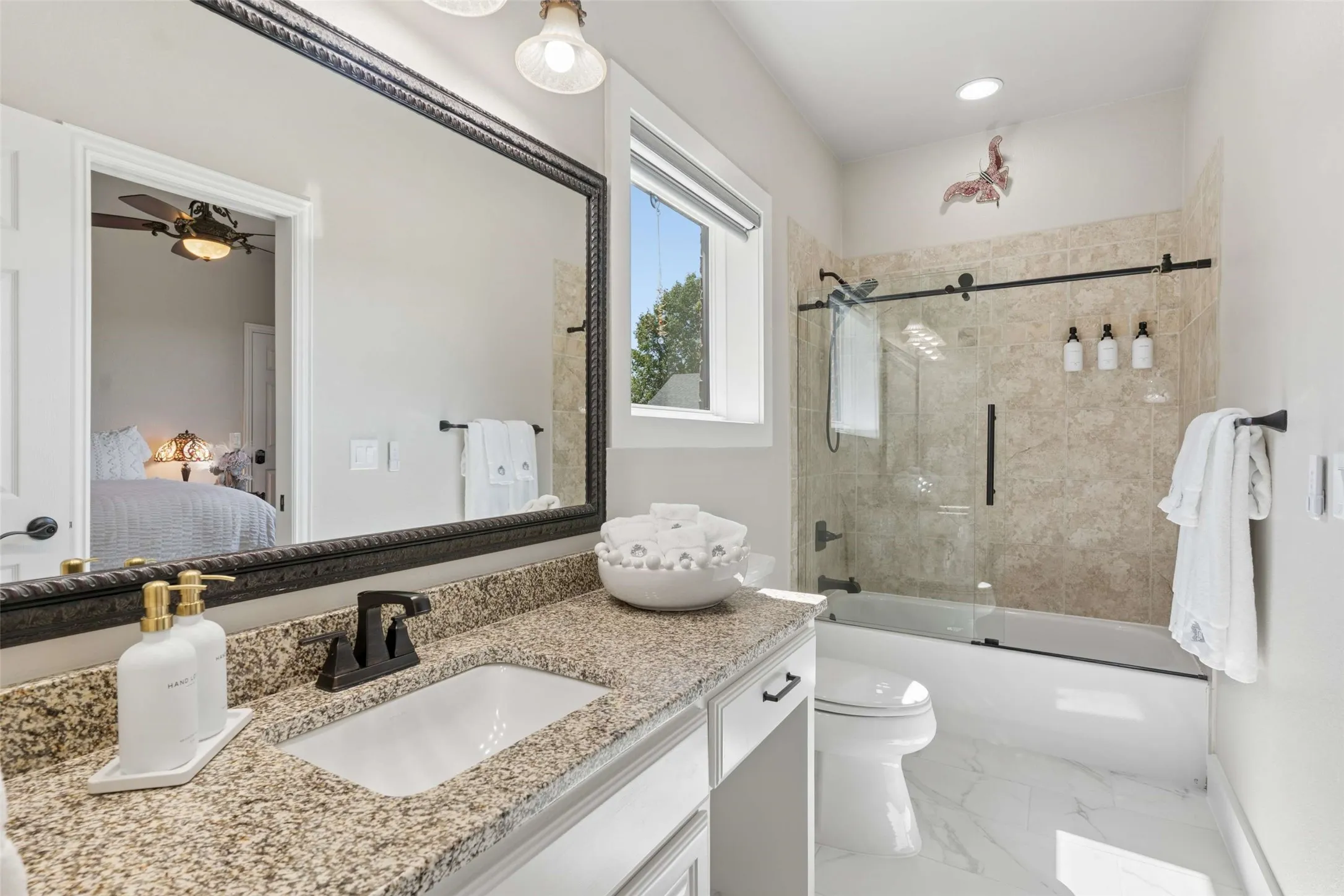 Single Family Residence For Sale in Collin County , 4613 Lake Breeze Drive, Mc Kinney, Texas 75071, 4 Bedroom, 5 Bathroom, 3 Garage spaces, 3,182 Sqft, built in 2007, mls#21405984, Real Estate Agent in Mc Kinney, Homes For Sale in Collin county, Homes For Sale in Mc Kinney, Realtor in Mc Kinney Texas, Real Estate Brokerage Independent Realty Texas, Luminita Cordes Realtor