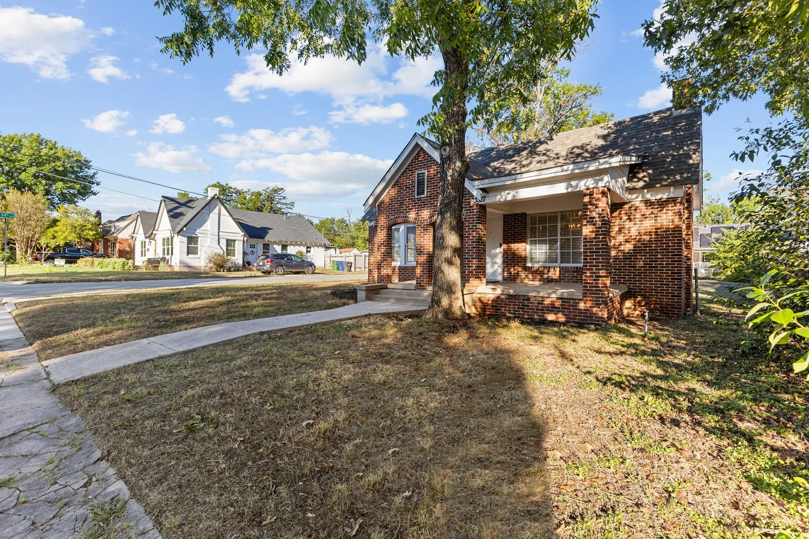 Single Family Residence For Sale in Mc Lennan County , 3327 Morrow Avenue, Waco, Texas 76707, 2 Bedroom, 1 Bathroom, Garage spaces, 1,092 Sqft, built in 1925, mls#21404454, Real Estate Agent in Waco, Homes For Sale in Mc Lennan county, Homes For Sale in Waco, Realtor in Waco Texas, Real Estate Brokerage Independent Realty Texas, Luminita Cordes Realtor