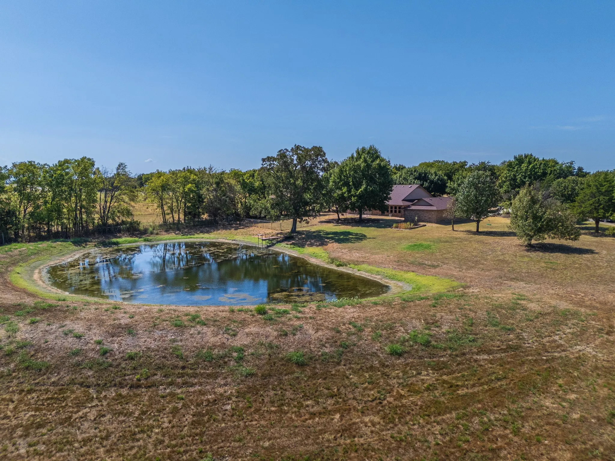 Single Family Residence For Sale in Fannin County , 6607 S State Highway 78 Highway, Bonham, Texas 75418, 3 Bedroom, 3 Bathroom, Garage spaces, 2,290 Sqft, built in 1999, mls#21399717, Real Estate Agent in Bonham, Homes For Sale in Fannin county, Homes For Sale in Bonham, Realtor in Bonham Texas, Real Estate Brokerage Independent Realty Texas, Luminita Cordes Realtor