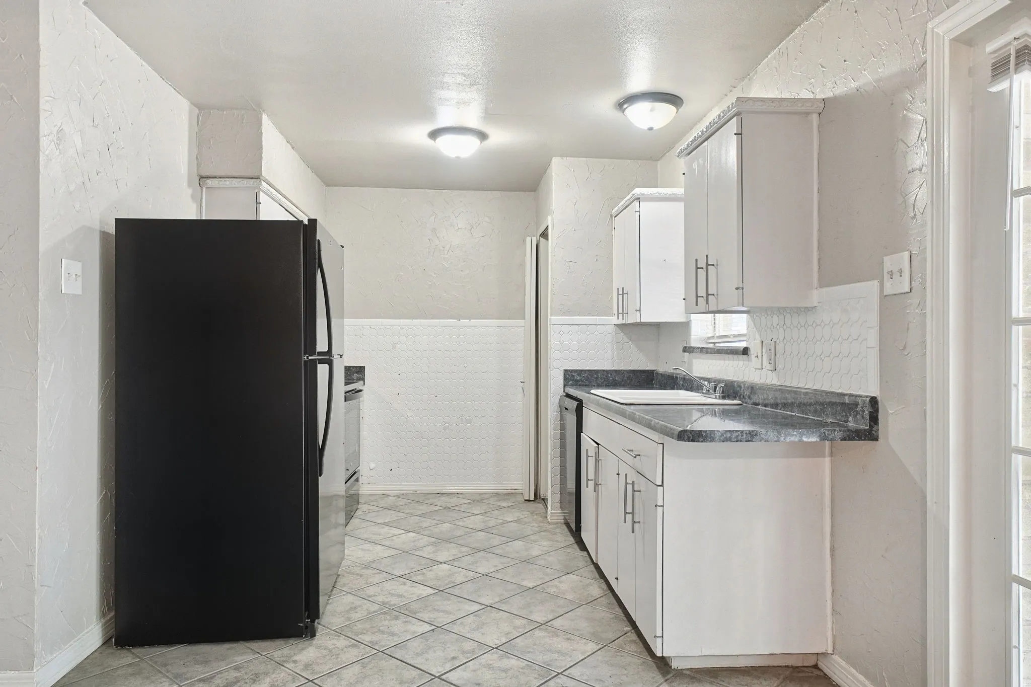 Single Family Residence For Sale in Dallas County , 5321 Saddleback Road, Garland, Texas 75043, 3 Bedroom, 2 Bathroom, 1 Garage spaces, 1,231 Sqft, built in 1972, mls#21406617, Real Estate Agent in Garland, Homes For Sale in Dallas county, Homes For Sale in Garland, Realtor in Garland Texas, Real Estate Brokerage Independent Realty Texas, Luminita Cordes Realtor