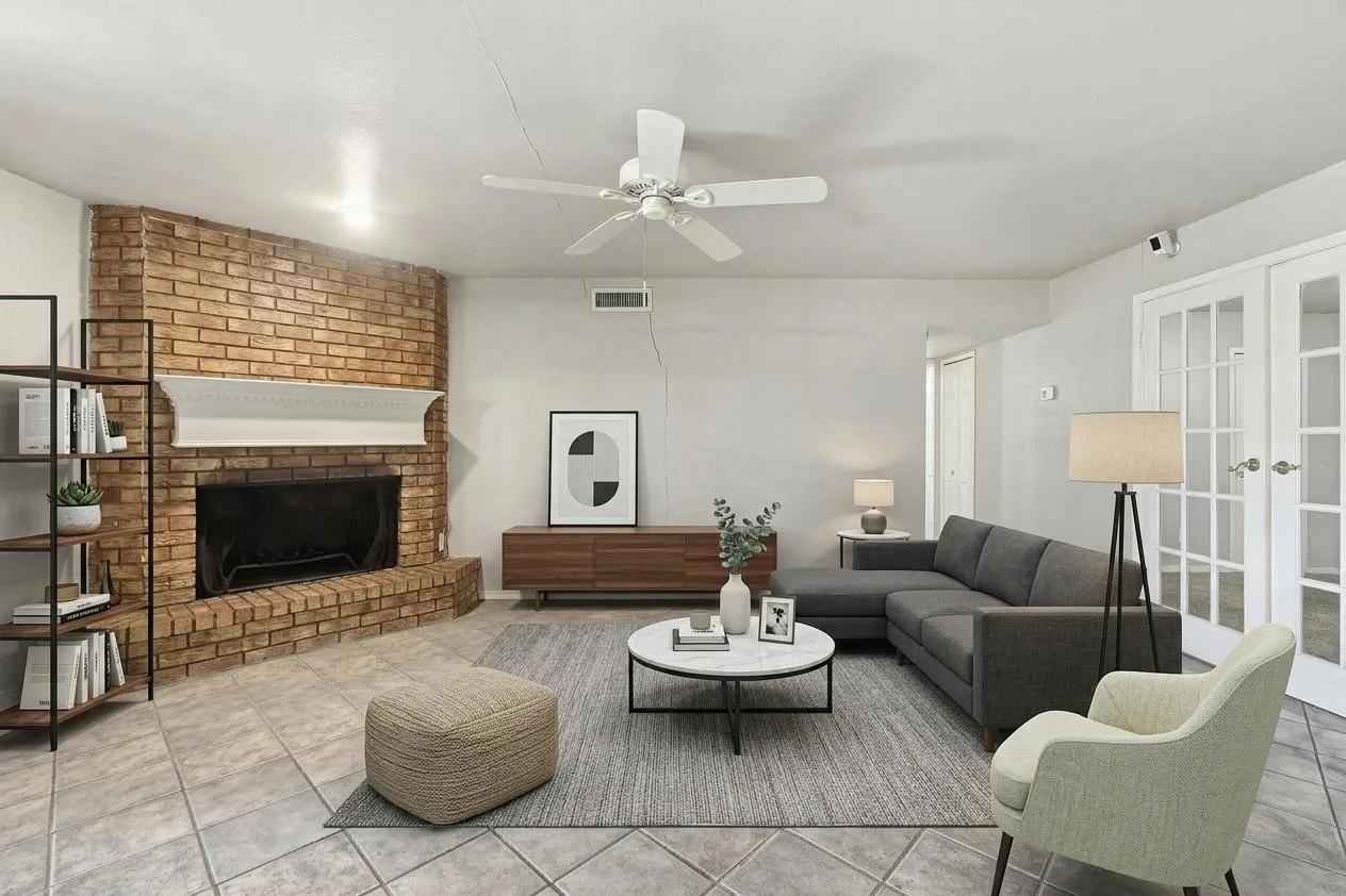 Single Family Residence For Sale in Dallas County , 5321 Saddleback Road, Garland, Texas 75043, 3 Bedroom, 2 Bathroom, 1 Garage spaces, 1,231 Sqft, built in 1972, mls#21406617, Real Estate Agent in Garland, Homes For Sale in Dallas county, Homes For Sale in Garland, Realtor in Garland Texas, Real Estate Brokerage Independent Realty Texas, Luminita Cordes Realtor