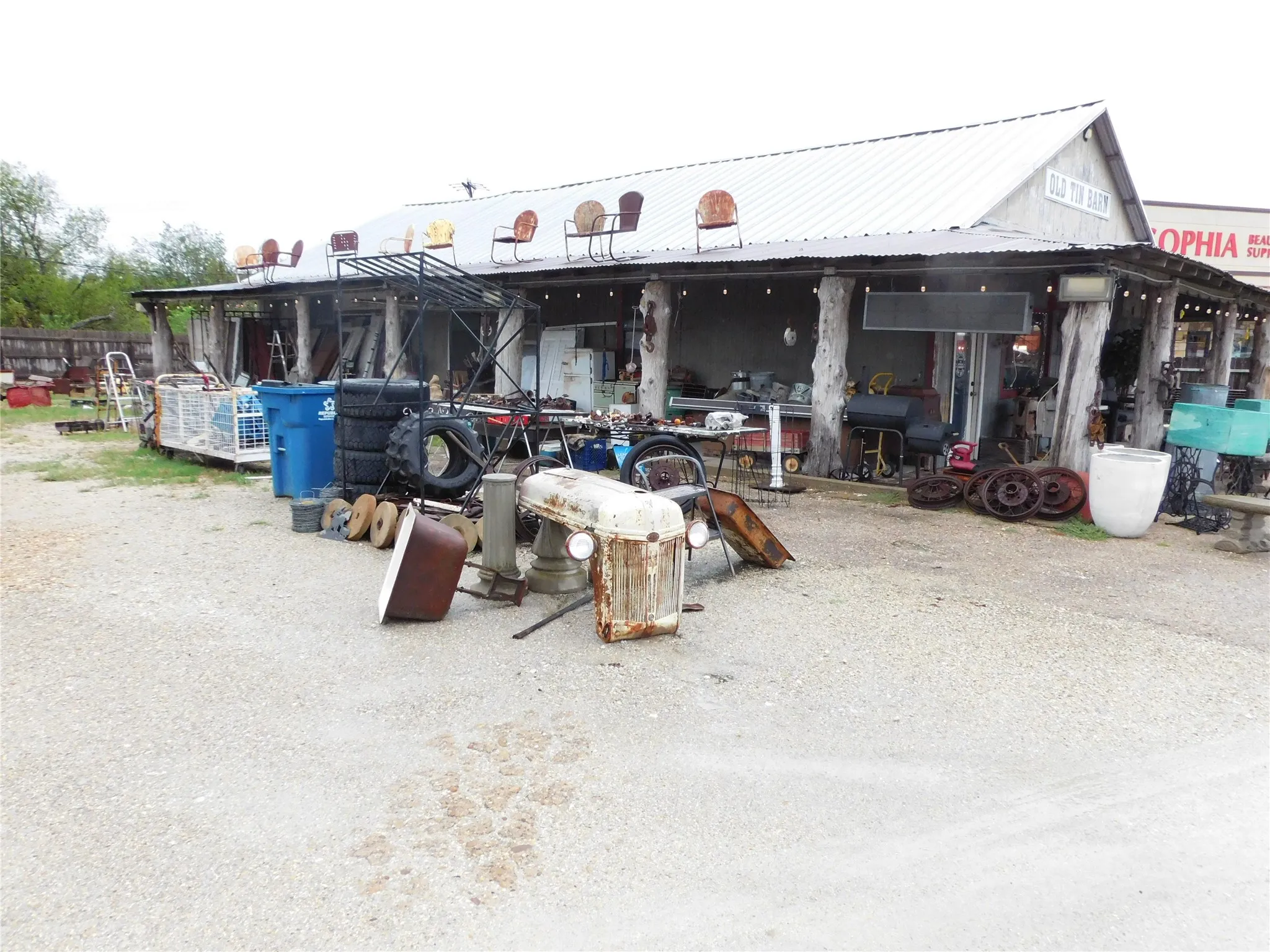 Business For Sale in Limestone County , 1339 E Milam Street, Mexia, Texas 76667, 0, 0, Garage spaces, 1,800 Sqft, built in 1934, mls#21407488, Real Estate Agent in Mexia, Homes For Sale in Limestone county, Homes For Sale in Mexia, Realtor in Mexia Texas, Real Estate Brokerage Independent Realty Texas, Luminita Cordes Realtor