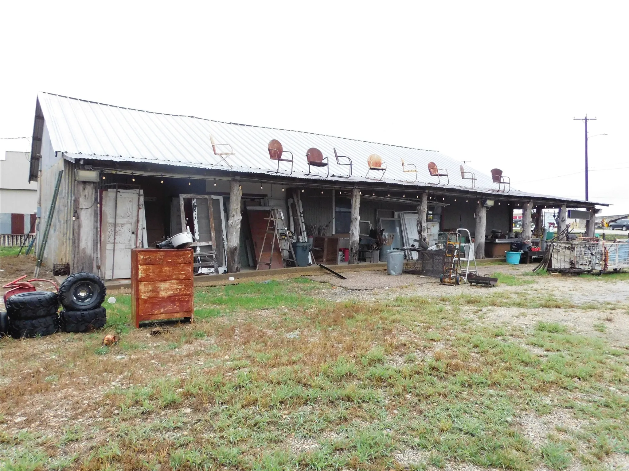Business For Sale in Limestone County , 1339 E Milam Street, Mexia, Texas 76667, 0, 0, Garage spaces, 1,800 Sqft, built in 1934, mls#21407488, Real Estate Agent in Mexia, Homes For Sale in Limestone county, Homes For Sale in Mexia, Realtor in Mexia Texas, Real Estate Brokerage Independent Realty Texas, Luminita Cordes Realtor