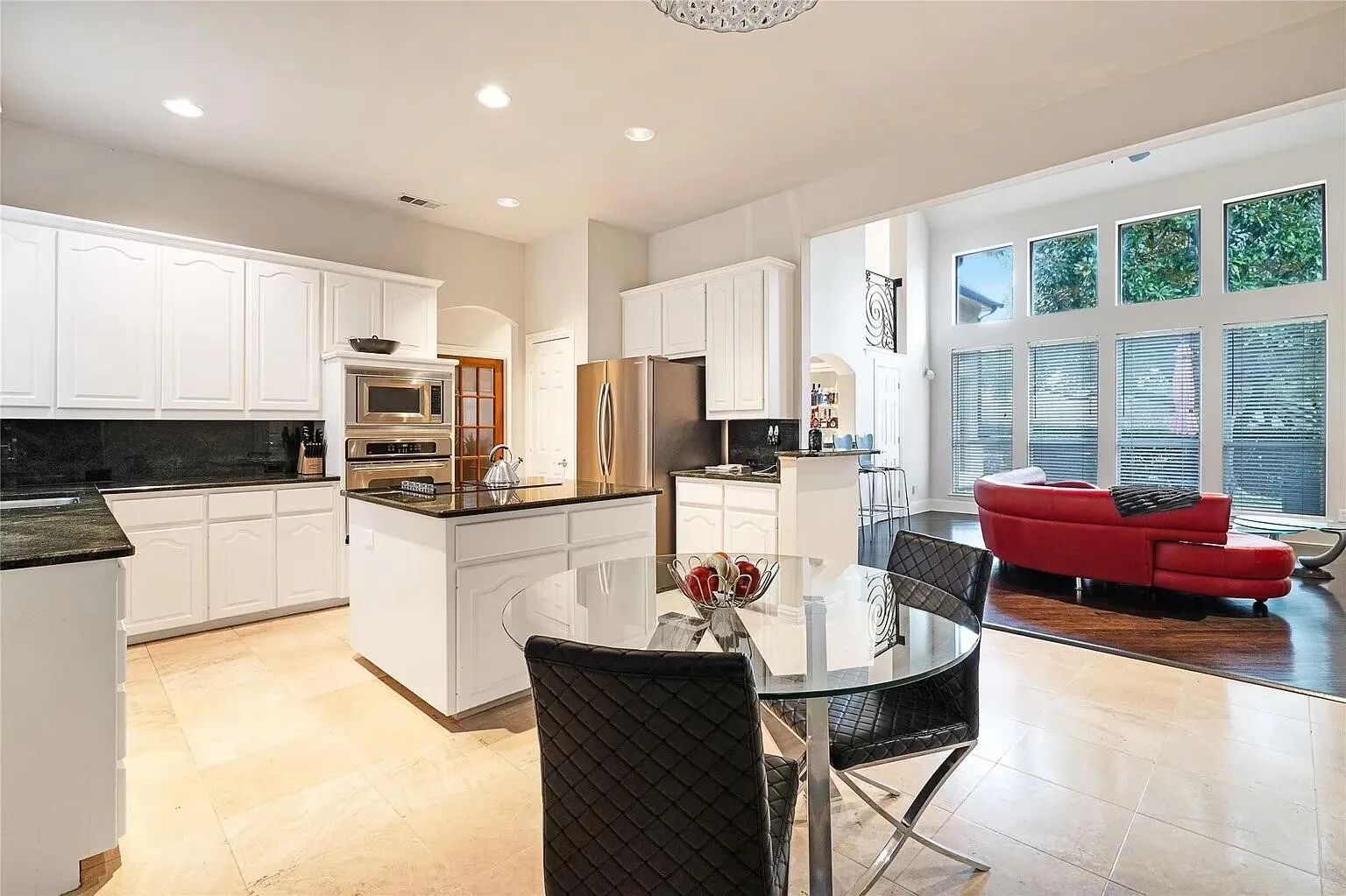 Single Family Residence For Sale in Collin County , 18403 Gibbons Drive, Dallas, Texas 75287, 5 Bedroom, 4 Bathroom, 2 Garage spaces, 3,828 Sqft, built in 1996, mls#21407529, Real Estate Agent in Dallas, Homes For Sale in Collin county, Homes For Sale in Dallas, Realtor in Dallas Texas, Real Estate Brokerage Independent Realty Texas, Luminita Cordes Realtor