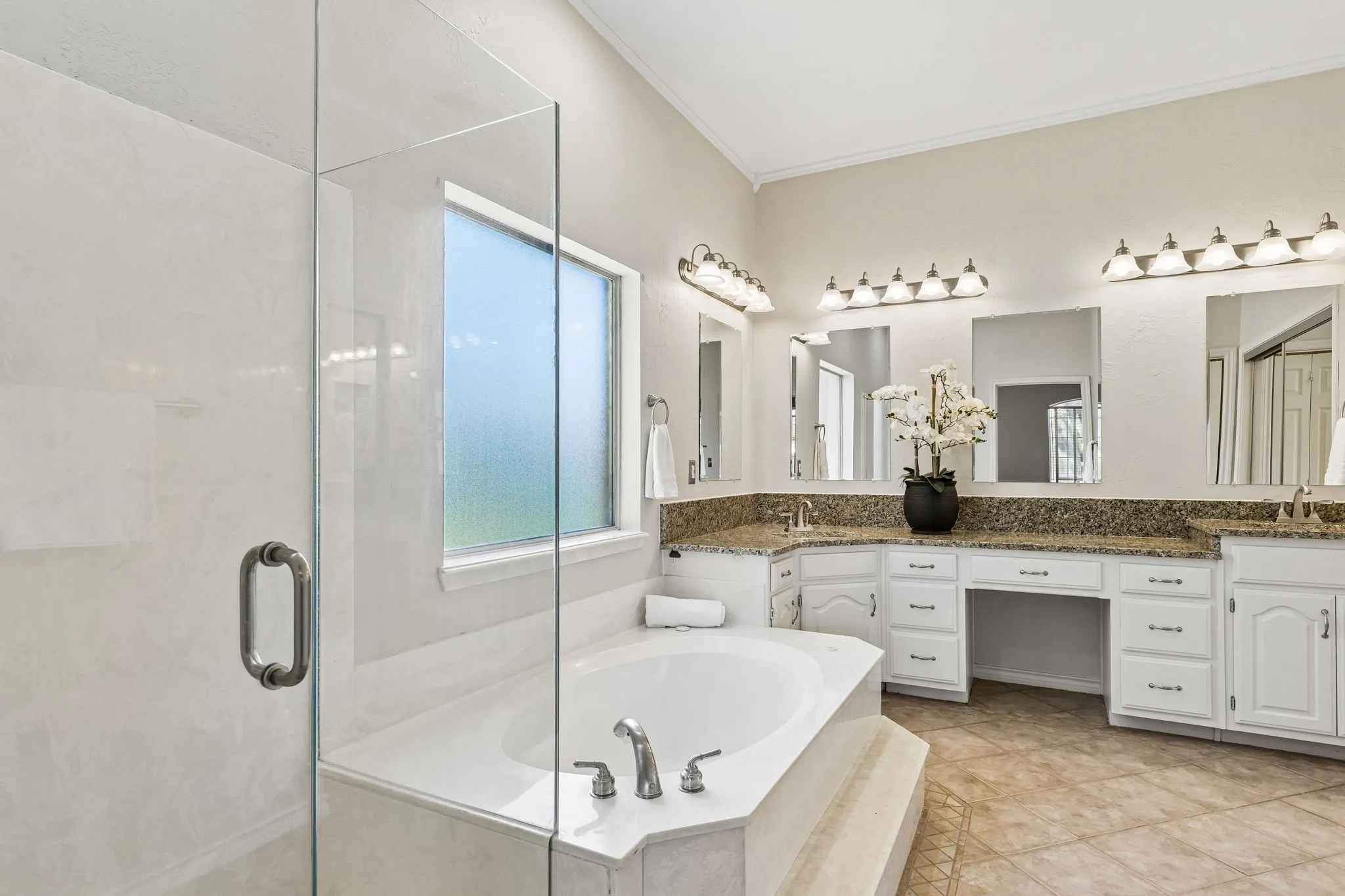 Single Family Residence For Sale in Collin County , 4208 Forbes Drive, Plano, Texas 75093, 4 Bedroom, 4 Bathroom, 2 Garage spaces, 3,179 Sqft, built in 1990, mls#21398629, Real Estate Agent in Plano, Homes For Sale in Collin county, Homes For Sale in Plano, Realtor in Plano Texas, Real Estate Brokerage Independent Realty Texas, Luminita Cordes Realtor