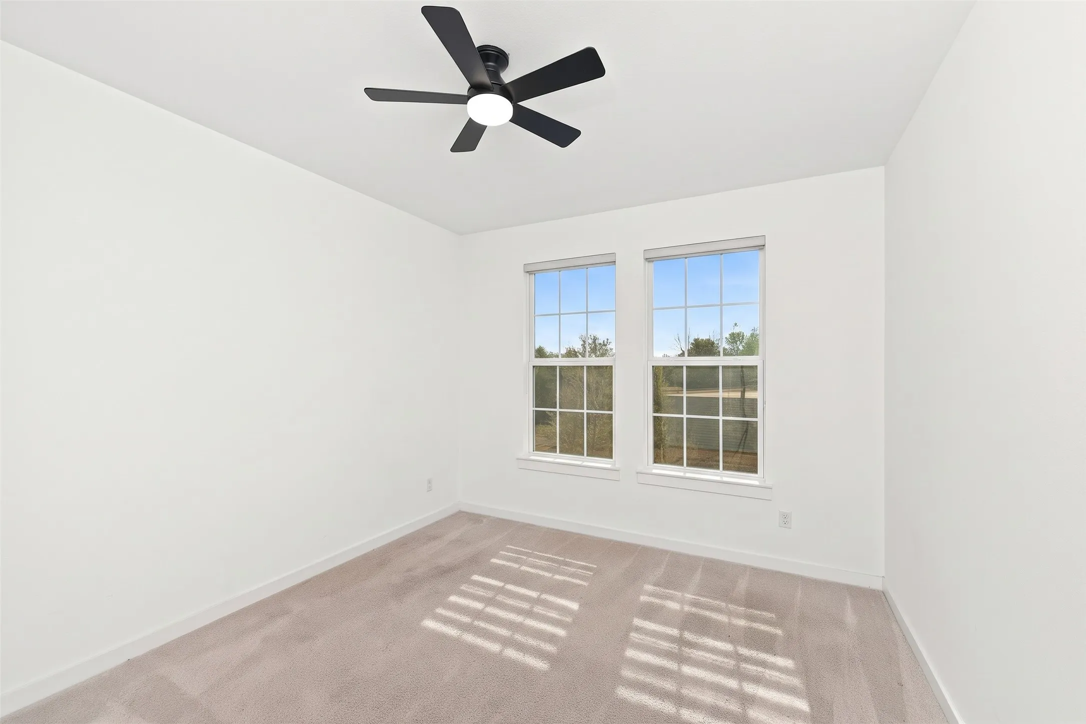 Townhouse For Rent in Denton County , 695 Vista Del Lago Drive, Lewisville, Texas 75067, 3 Bedroom, 4 Bathroom, 2 Garage spaces, 2,006 Sqft, built in 2022, mls#21407530, Real Estate Agent in Lewisville, Homes For Rent in Denton county, Homes For Rent in Lewisville, Realtor in Lewisville Texas, Real Estate Brokerage Independent Realty Texas, Luminita Cordes Realtor