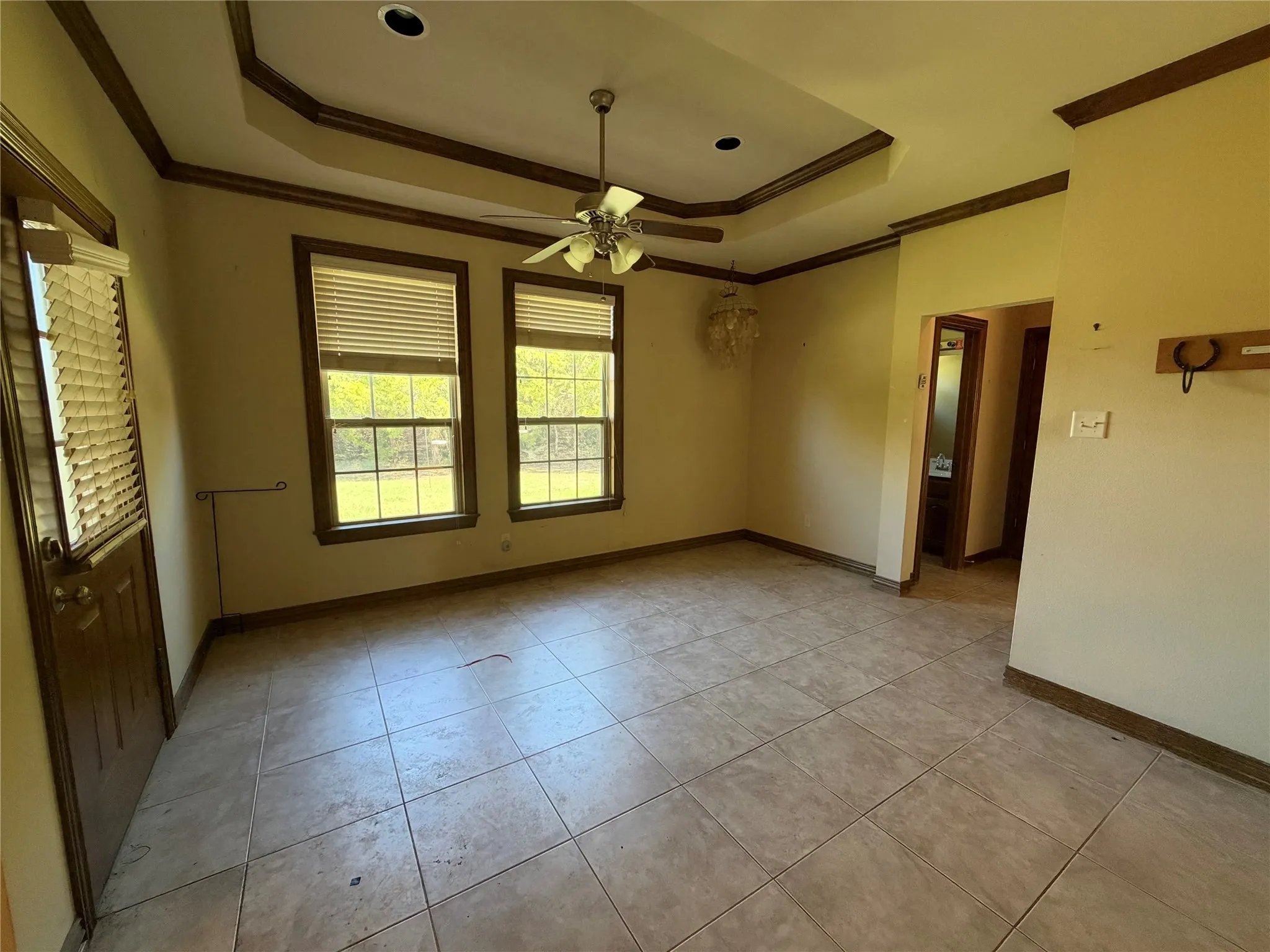 Single Family Residence For Sale in Hunt County , 2054 County Road 1034, Greenville, Texas 75401, 3 Bedroom, 3 Bathroom, 2 Garage spaces, 1,915 Sqft, built in 2005, mls#21407433, Real Estate Agent in Greenville, Homes For Sale in Hunt county, Homes For Sale in Greenville, Realtor in Greenville Texas, Real Estate Brokerage Independent Realty Texas, Luminita Cordes Realtor