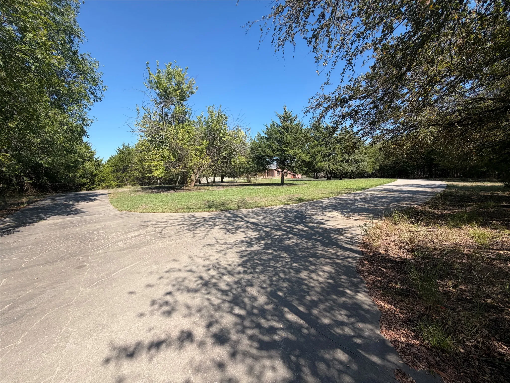 Single Family Residence For Sale in Hunt County , 2054 County Road 1034, Greenville, Texas 75401, 3 Bedroom, 3 Bathroom, 2 Garage spaces, 1,915 Sqft, built in 2005, mls#21407433, Real Estate Agent in Greenville, Homes For Sale in Hunt county, Homes For Sale in Greenville, Realtor in Greenville Texas, Real Estate Brokerage Independent Realty Texas, Luminita Cordes Realtor