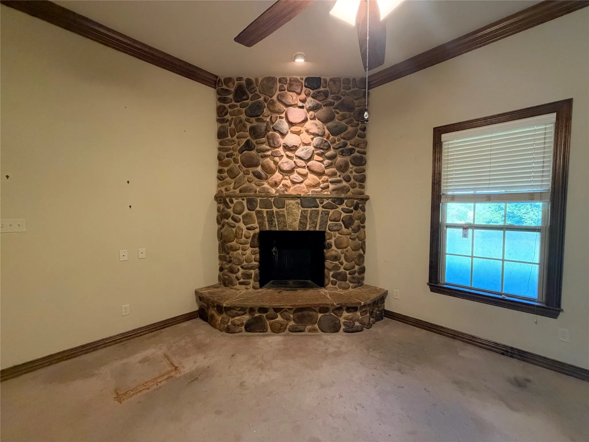 Single Family Residence For Sale in Hunt County , 2054 County Road 1034, Greenville, Texas 75401, 3 Bedroom, 3 Bathroom, 2 Garage spaces, 1,915 Sqft, built in 2005, mls#21407433, Real Estate Agent in Greenville, Homes For Sale in Hunt county, Homes For Sale in Greenville, Realtor in Greenville Texas, Real Estate Brokerage Independent Realty Texas, Luminita Cordes Realtor