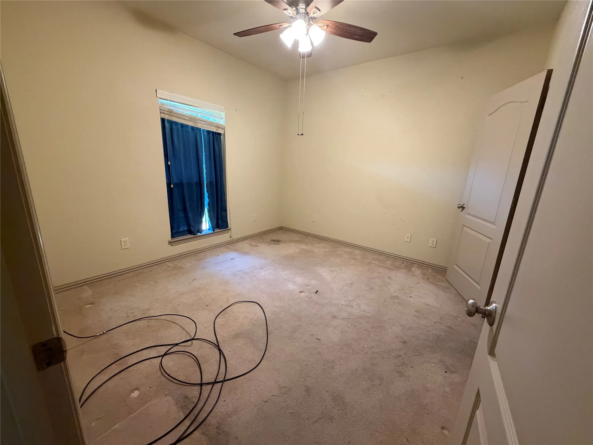 Single Family Residence For Sale in Hunt County , 2054 County Road 1034, Greenville, Texas 75401, 3 Bedroom, 3 Bathroom, 2 Garage spaces, 1,915 Sqft, built in 2005, mls#21407433, Real Estate Agent in Greenville, Homes For Sale in Hunt county, Homes For Sale in Greenville, Realtor in Greenville Texas, Real Estate Brokerage Independent Realty Texas, Luminita Cordes Realtor