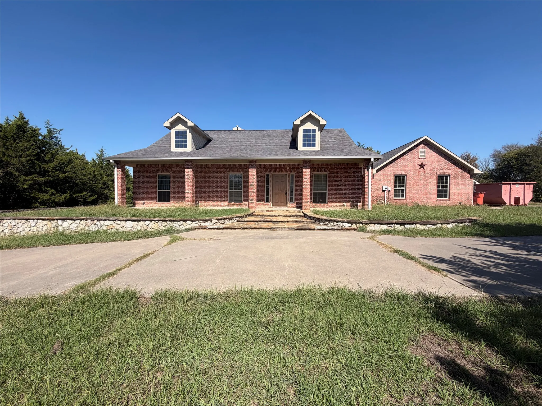 Single Family Residence For Sale