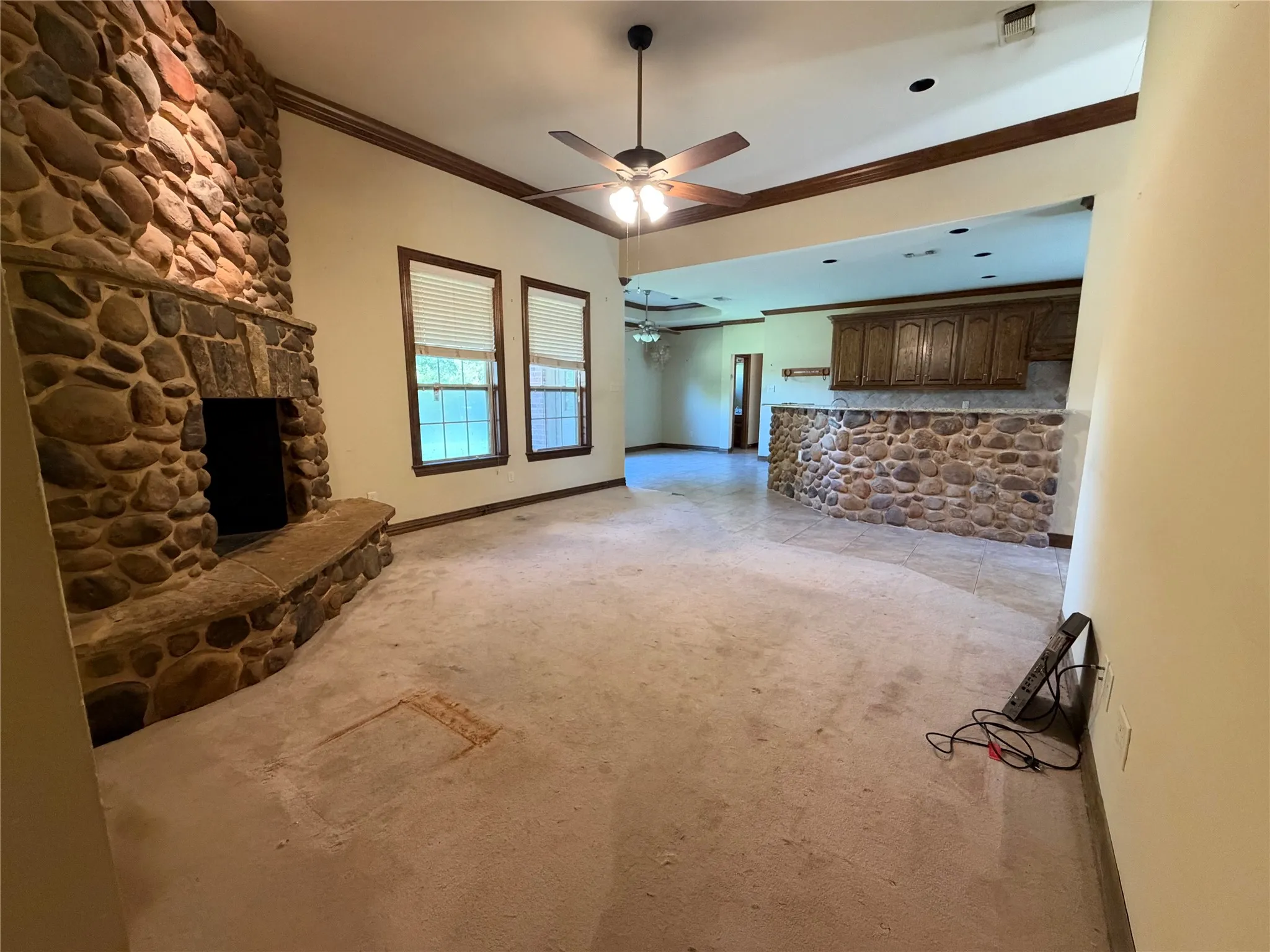 Single Family Residence For Sale in Hunt County , 2054 County Road 1034, Greenville, Texas 75401, 3 Bedroom, 3 Bathroom, 2 Garage spaces, 1,915 Sqft, built in 2005, mls#21407433, Real Estate Agent in Greenville, Homes For Sale in Hunt county, Homes For Sale in Greenville, Realtor in Greenville Texas, Real Estate Brokerage Independent Realty Texas, Luminita Cordes Realtor