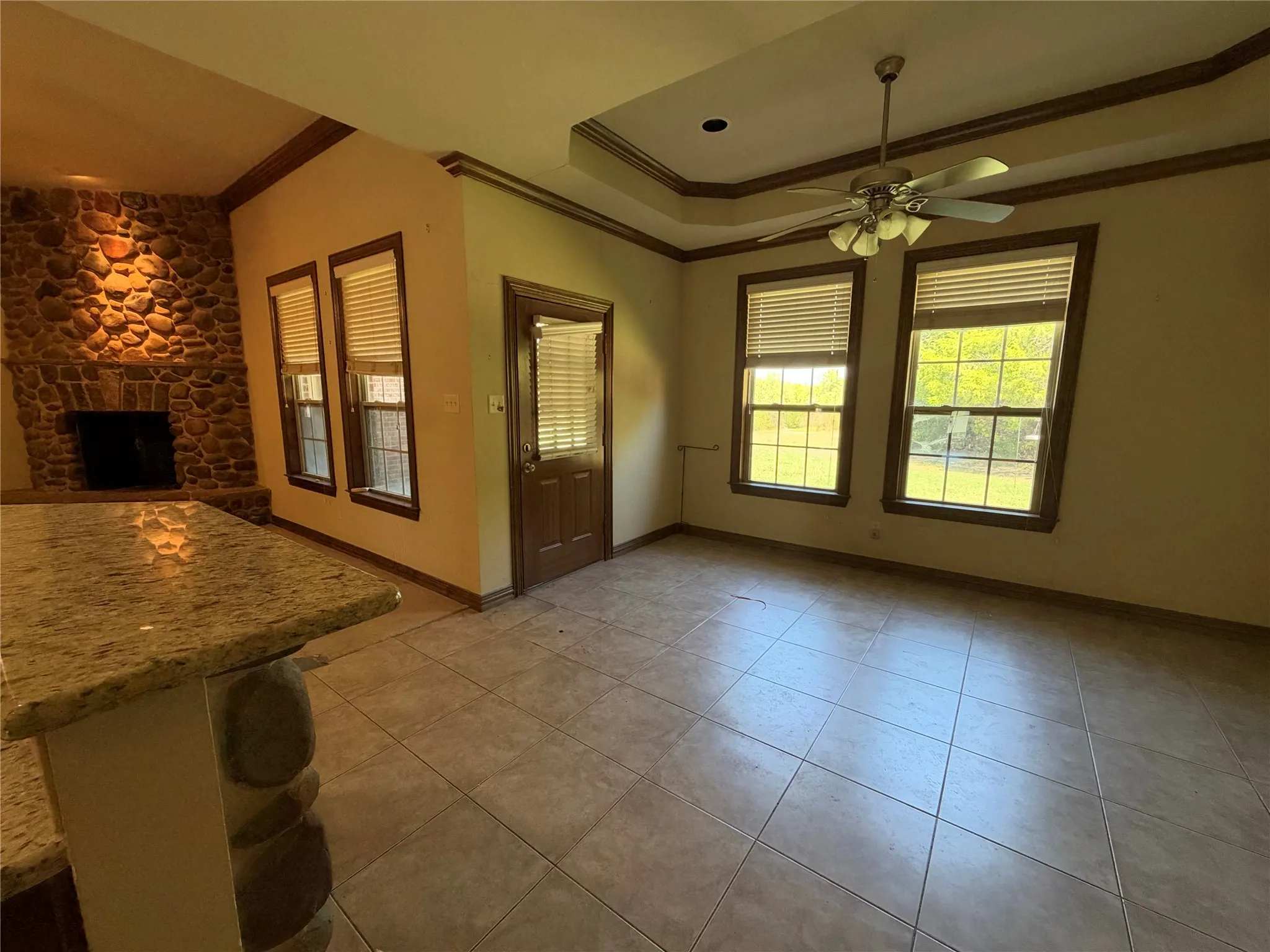 Single Family Residence For Sale in Hunt County , 2054 County Road 1034, Greenville, Texas 75401, 3 Bedroom, 3 Bathroom, 2 Garage spaces, 1,915 Sqft, built in 2005, mls#21407433, Real Estate Agent in Greenville, Homes For Sale in Hunt county, Homes For Sale in Greenville, Realtor in Greenville Texas, Real Estate Brokerage Independent Realty Texas, Luminita Cordes Realtor