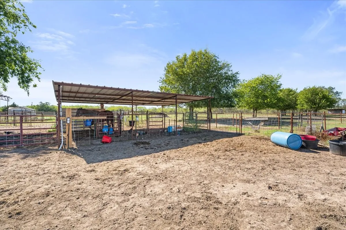 Improved Land For Sale in Navarro County , 12278 Fm 642, Dawson, Texas 76639, 0, 0, Garage spaces, 0 Sqft, built in 2017, mls#21393967, Real Estate Agent in Dawson, Homes For Sale in Navarro county, Homes For Sale in Dawson, Realtor in Dawson Texas, Real Estate Brokerage Independent Realty Texas, Luminita Cordes Realtor