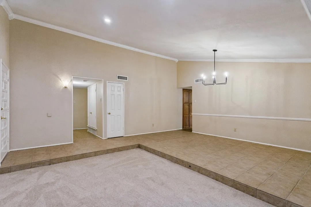 Single Family Residence For Sale in Collin County , 3320 Garner Lane, Plano, Texas 75023, 3 Bedroom, 2 Bathroom, 2 Garage spaces, 1,817 Sqft, built in 1972, mls#21406216, Real Estate Agent in Plano, Homes For Sale in Collin county, Homes For Sale in Plano, Realtor in Plano Texas, Real Estate Brokerage Independent Realty Texas, Luminita Cordes Realtor