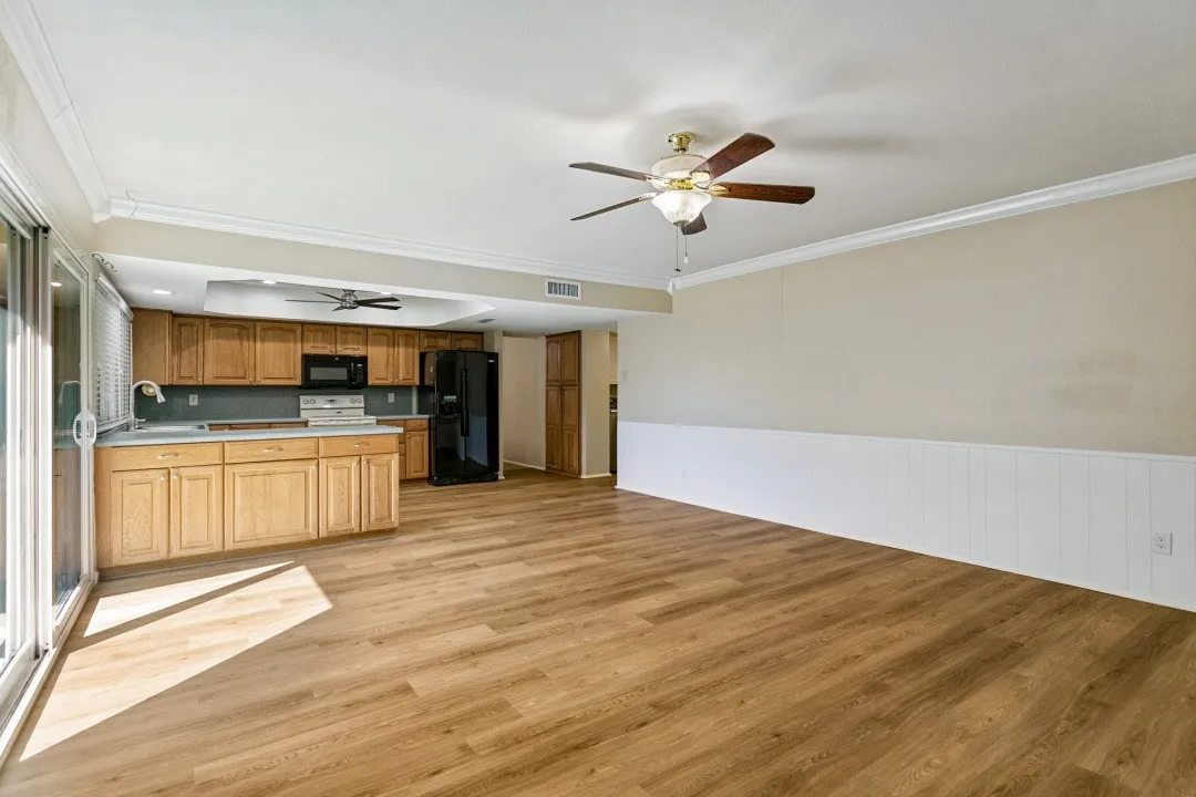Single Family Residence For Sale in Collin County , 3320 Garner Lane, Plano, Texas 75023, 3 Bedroom, 2 Bathroom, 2 Garage spaces, 1,817 Sqft, built in 1972, mls#21406216, Real Estate Agent in Plano, Homes For Sale in Collin county, Homes For Sale in Plano, Realtor in Plano Texas, Real Estate Brokerage Independent Realty Texas, Luminita Cordes Realtor