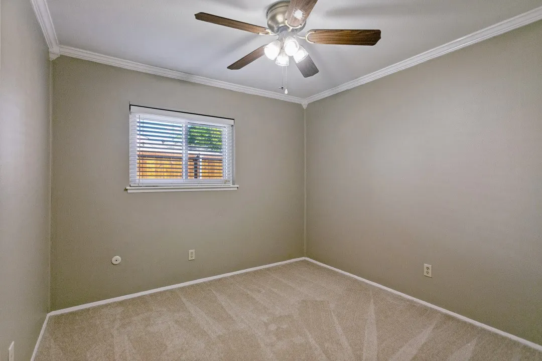 Single Family Residence For Sale in Collin County , 3320 Garner Lane, Plano, Texas 75023, 3 Bedroom, 2 Bathroom, 2 Garage spaces, 1,817 Sqft, built in 1972, mls#21406216, Real Estate Agent in Plano, Homes For Sale in Collin county, Homes For Sale in Plano, Realtor in Plano Texas, Real Estate Brokerage Independent Realty Texas, Luminita Cordes Realtor
