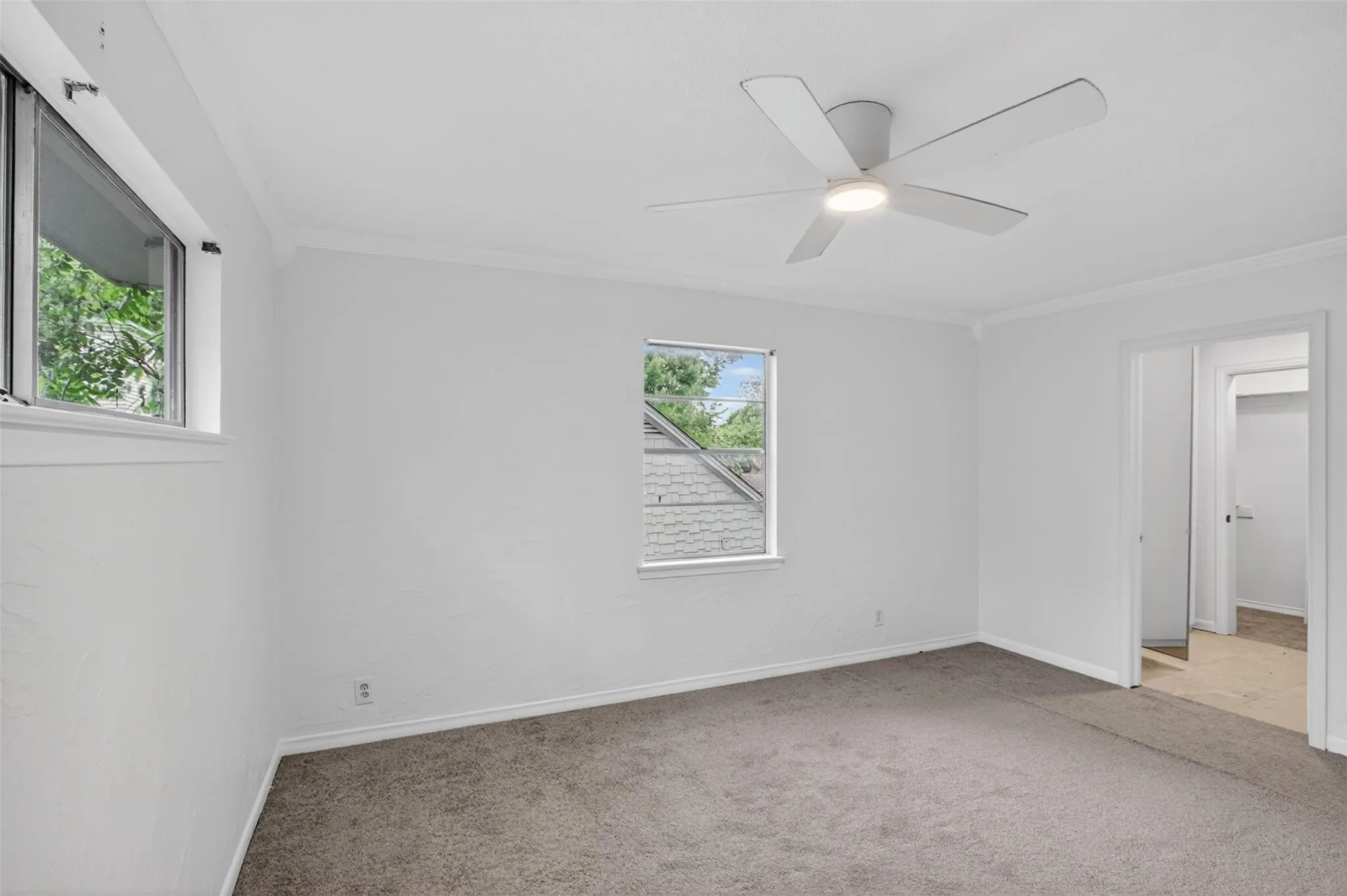 Single Family Residence For Sale in Dallas County , 9551 Highedge Drive, Dallas, Texas 75238, 4 Bedroom, 3 Bathroom, 2 Garage spaces, 2,954 Sqft, built in 1963, mls#21407549, Real Estate Agent in Dallas, Homes For Sale in Dallas county, Homes For Sale in Dallas, Realtor in Dallas Texas, Real Estate Brokerage Independent Realty Texas, Luminita Cordes Realtor
