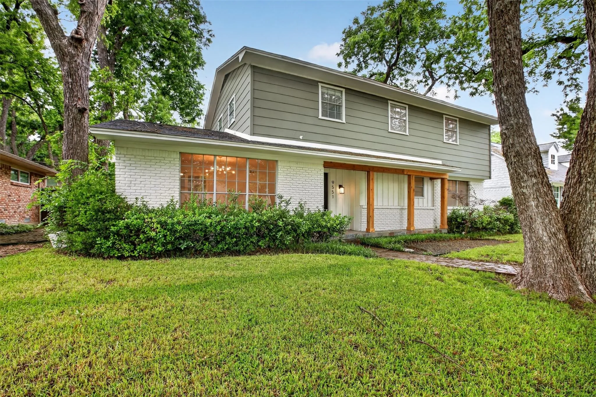 Single Family Residence For Sale