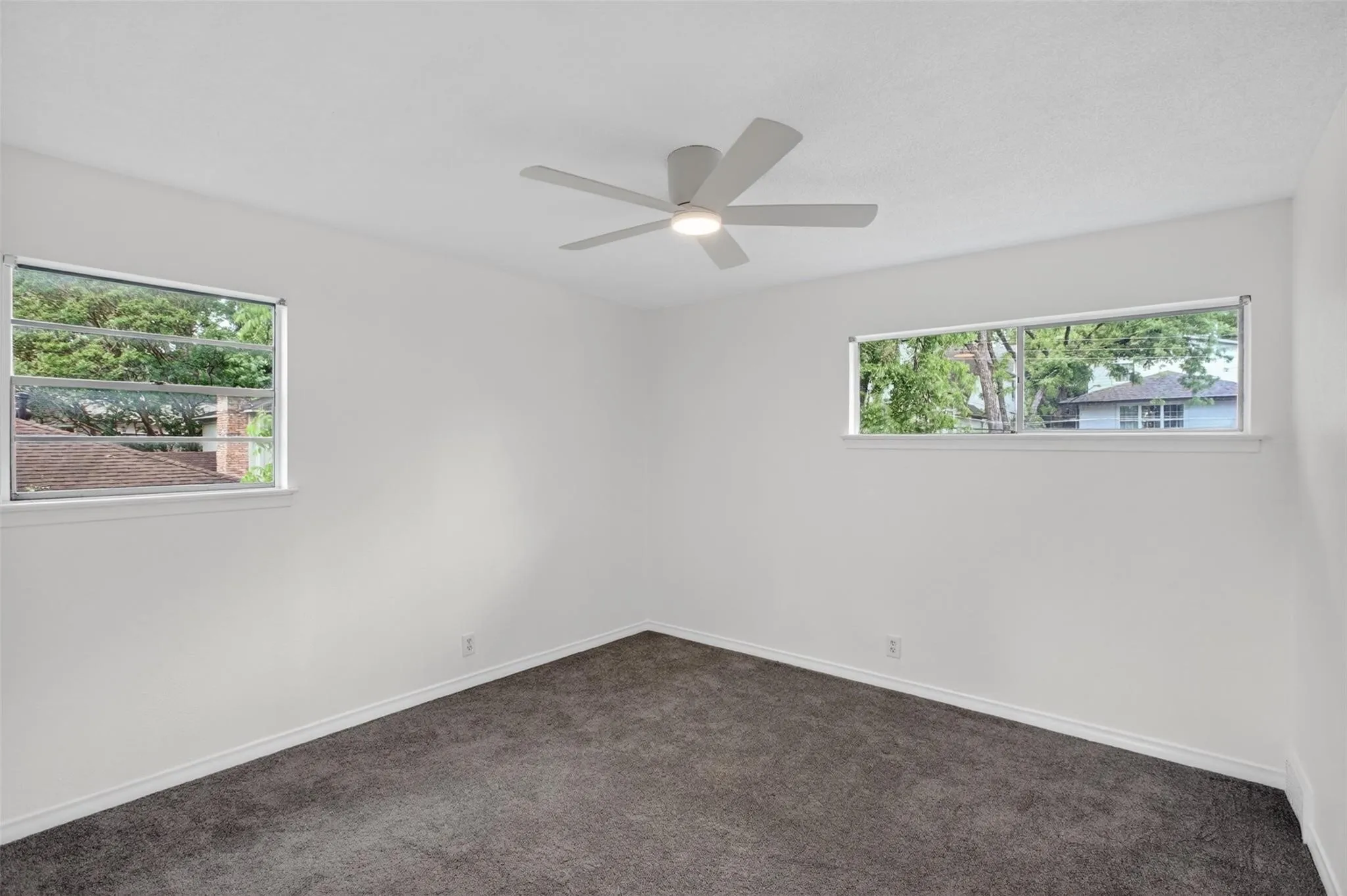 Single Family Residence For Sale in Dallas County , 9551 Highedge Drive, Dallas, Texas 75238, 4 Bedroom, 3 Bathroom, 2 Garage spaces, 2,954 Sqft, built in 1963, mls#21407549, Real Estate Agent in Dallas, Homes For Sale in Dallas county, Homes For Sale in Dallas, Realtor in Dallas Texas, Real Estate Brokerage Independent Realty Texas, Luminita Cordes Realtor