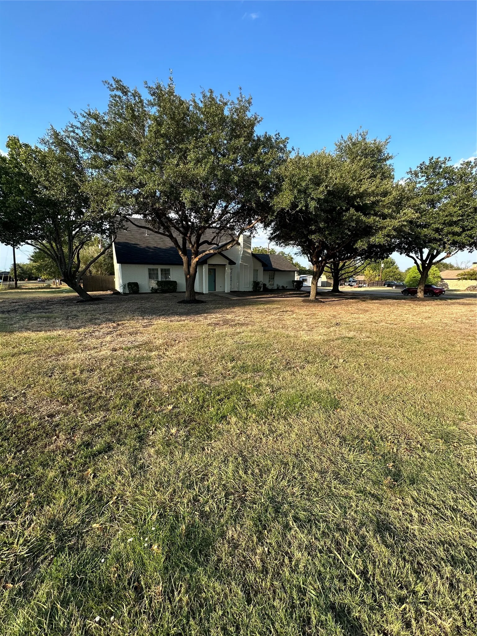 Single Family Residence For Rent in Ellis County , 1151 Azalea Lane, Waxahachie, Texas 75165, 4 Bedroom, 3 Bathroom, 2 Garage spaces, 2,470 Sqft, built in 1991, mls#21407545, Real Estate Agent in Waxahachie, Homes For Rent in Ellis county, Homes For Rent in Waxahachie, Realtor in Waxahachie Texas, Real Estate Brokerage Independent Realty Texas, Luminita Cordes Realtor