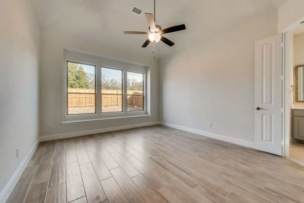 Single Family Residence For Rent in Tarrant County , 1225 Collett Sublett Road, Kennedale, Texas 76060, 4 Bedroom, 2 Bathroom, 2 Garage spaces, 2,244 Sqft, built in 2022, mls#21407559, Real Estate Agent in Kennedale, Homes For Rent in Tarrant county, Homes For Rent in Kennedale, Realtor in Kennedale Texas, Real Estate Brokerage Independent Realty Texas, Luminita Cordes Realtor
