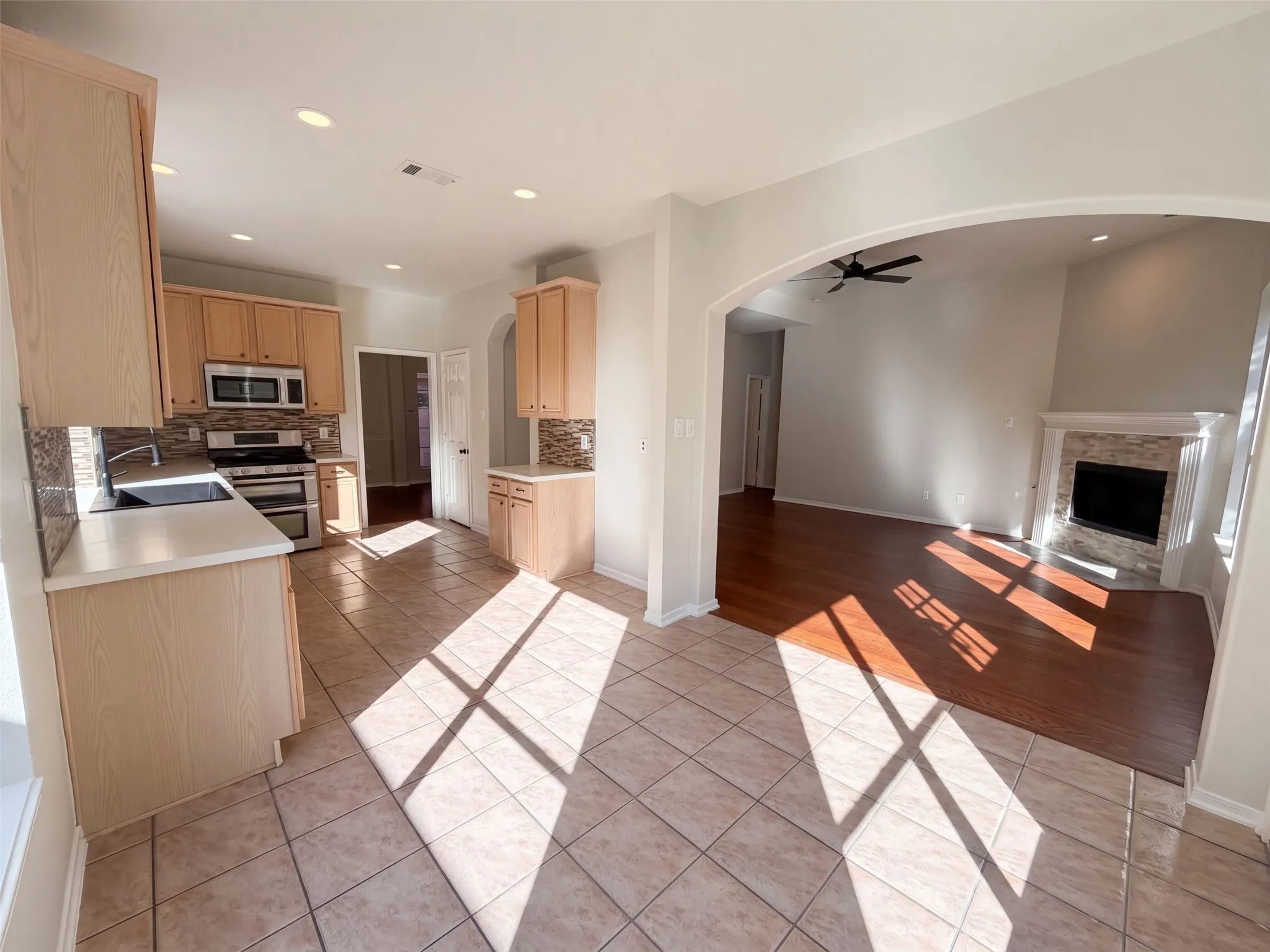 Single Family Residence For Sale in Denton County , 6208 Branchwood Trail, Flower Mound, Texas 75028, 5 Bedroom, 4 Bathroom, 2 Garage spaces, 2,608 Sqft, built in 1998, mls#21407562, Real Estate Agent in Flower Mound, Homes For Sale in Denton county, Homes For Sale in Flower Mound, Realtor in Flower Mound Texas, Real Estate Brokerage Independent Realty Texas, Luminita Cordes Realtor