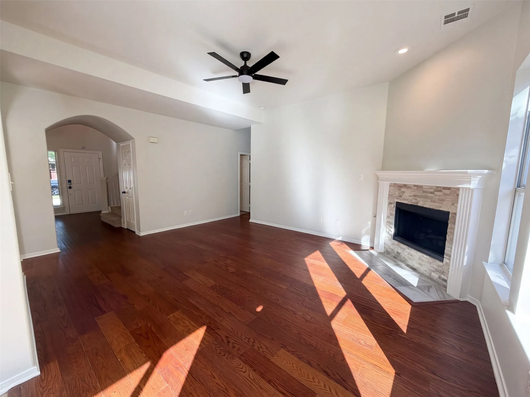 Single Family Residence For Sale in Denton County , 6208 Branchwood Trail, Flower Mound, Texas 75028, 5 Bedroom, 4 Bathroom, 2 Garage spaces, 2,608 Sqft, built in 1998, mls#21407562, Real Estate Agent in Flower Mound, Homes For Sale in Denton county, Homes For Sale in Flower Mound, Realtor in Flower Mound Texas, Real Estate Brokerage Independent Realty Texas, Luminita Cordes Realtor