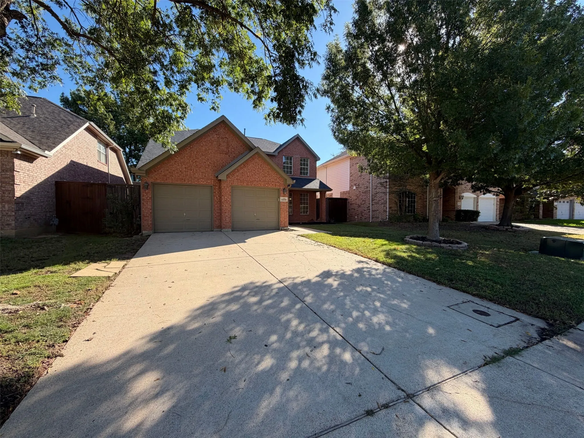 Single Family Residence For Sale in Denton County , 6208 Branchwood Trail, Flower Mound, Texas 75028, 5 Bedroom, 4 Bathroom, 2 Garage spaces, 2,608 Sqft, built in 1998, mls#21407562, Real Estate Agent in Flower Mound, Homes For Sale in Denton county, Homes For Sale in Flower Mound, Realtor in Flower Mound Texas, Real Estate Brokerage Independent Realty Texas, Luminita Cordes Realtor