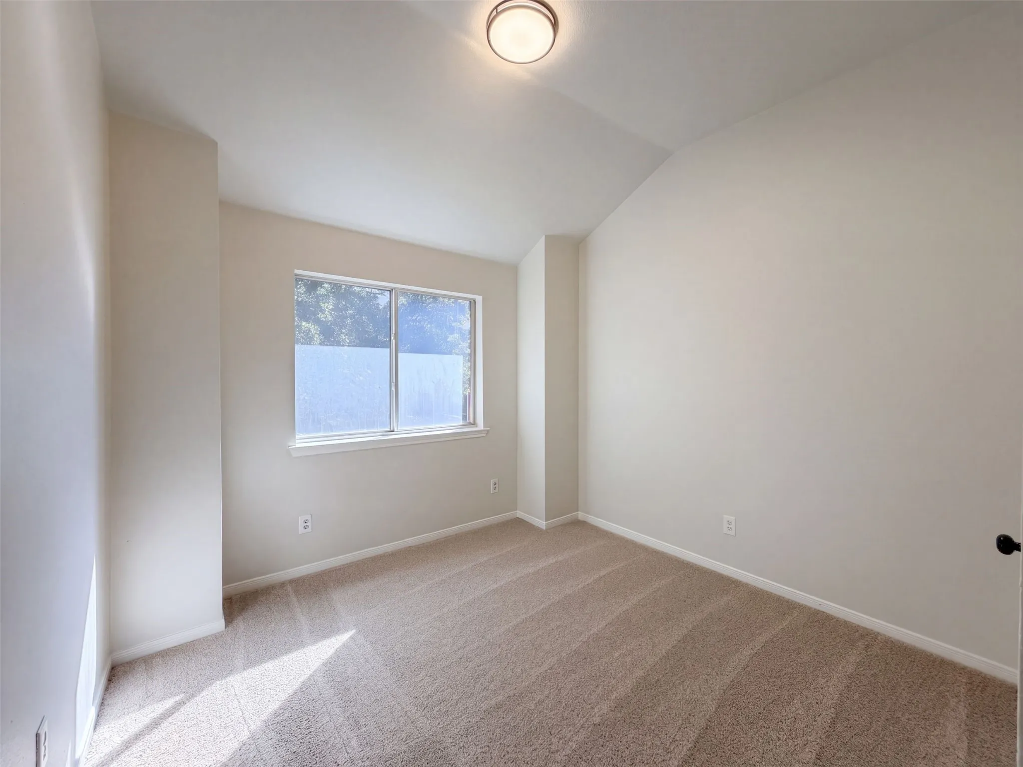 Single Family Residence For Sale in Denton County , 6208 Branchwood Trail, Flower Mound, Texas 75028, 5 Bedroom, 4 Bathroom, 2 Garage spaces, 2,608 Sqft, built in 1998, mls#21407562, Real Estate Agent in Flower Mound, Homes For Sale in Denton county, Homes For Sale in Flower Mound, Realtor in Flower Mound Texas, Real Estate Brokerage Independent Realty Texas, Luminita Cordes Realtor