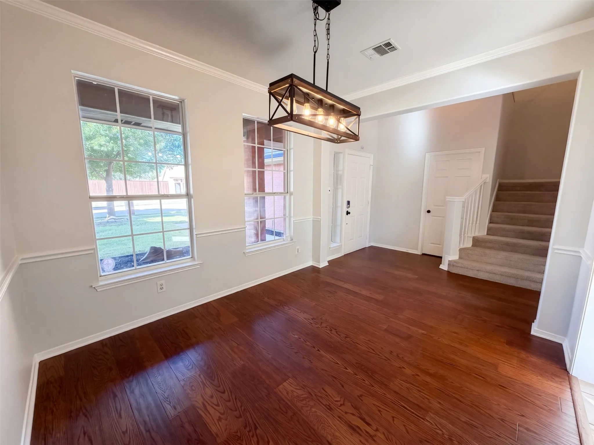 Single Family Residence For Sale in Denton County , 6208 Branchwood Trail, Flower Mound, Texas 75028, 5 Bedroom, 4 Bathroom, 2 Garage spaces, 2,608 Sqft, built in 1998, mls#21407562, Real Estate Agent in Flower Mound, Homes For Sale in Denton county, Homes For Sale in Flower Mound, Realtor in Flower Mound Texas, Real Estate Brokerage Independent Realty Texas, Luminita Cordes Realtor