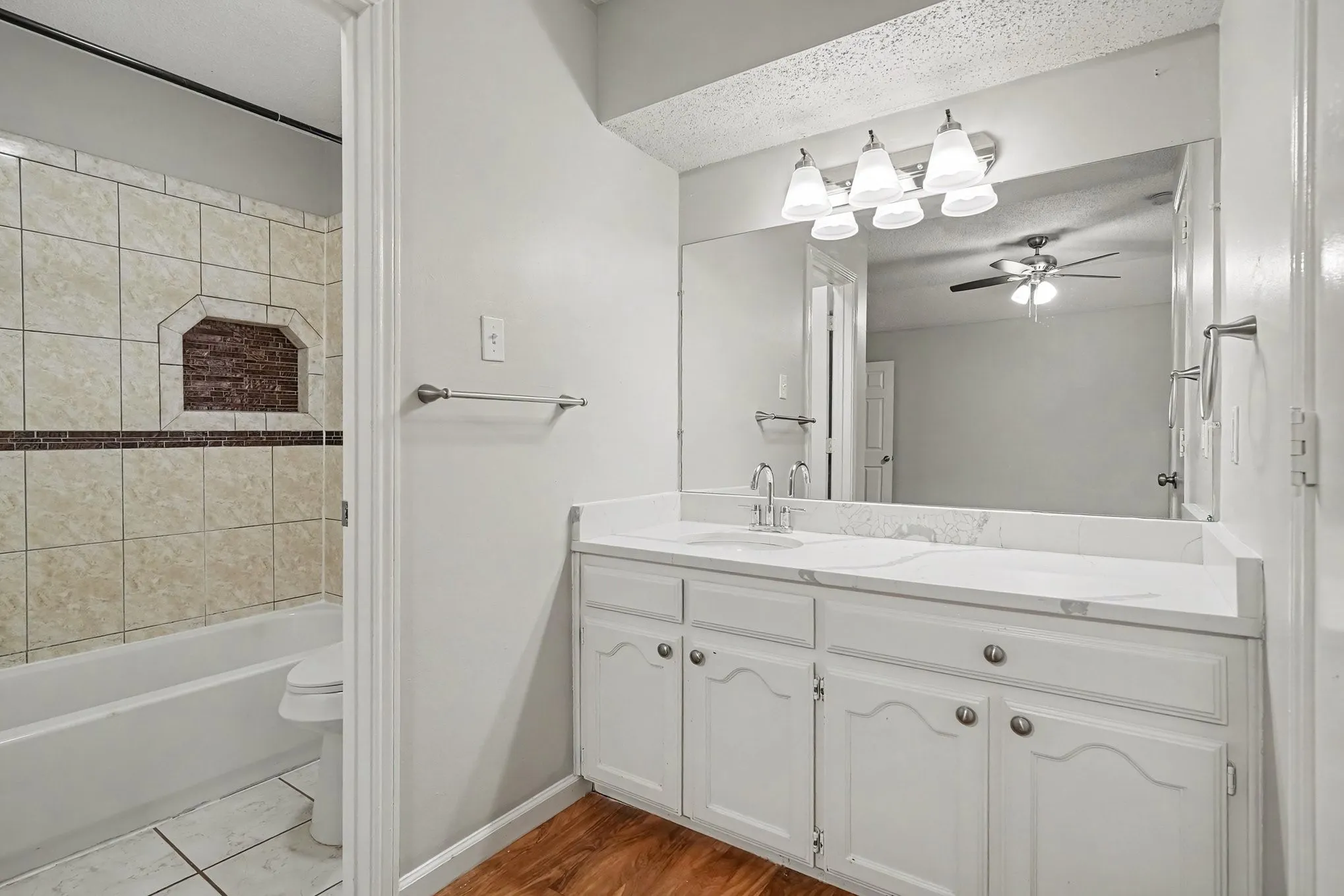 Single Family Residence For Sale in Tarrant County , 8237 Lara Lane, Watauga, Texas 76148, 3 Bedroom, 2 Bathroom, 2 Garage spaces, 1,272 Sqft, built in 1987, mls#21403439, Real Estate Agent in Watauga, Homes For Sale in Tarrant county, Homes For Sale in Watauga, Realtor in Watauga Texas, Real Estate Brokerage Independent Realty Texas, Luminita Cordes Realtor
