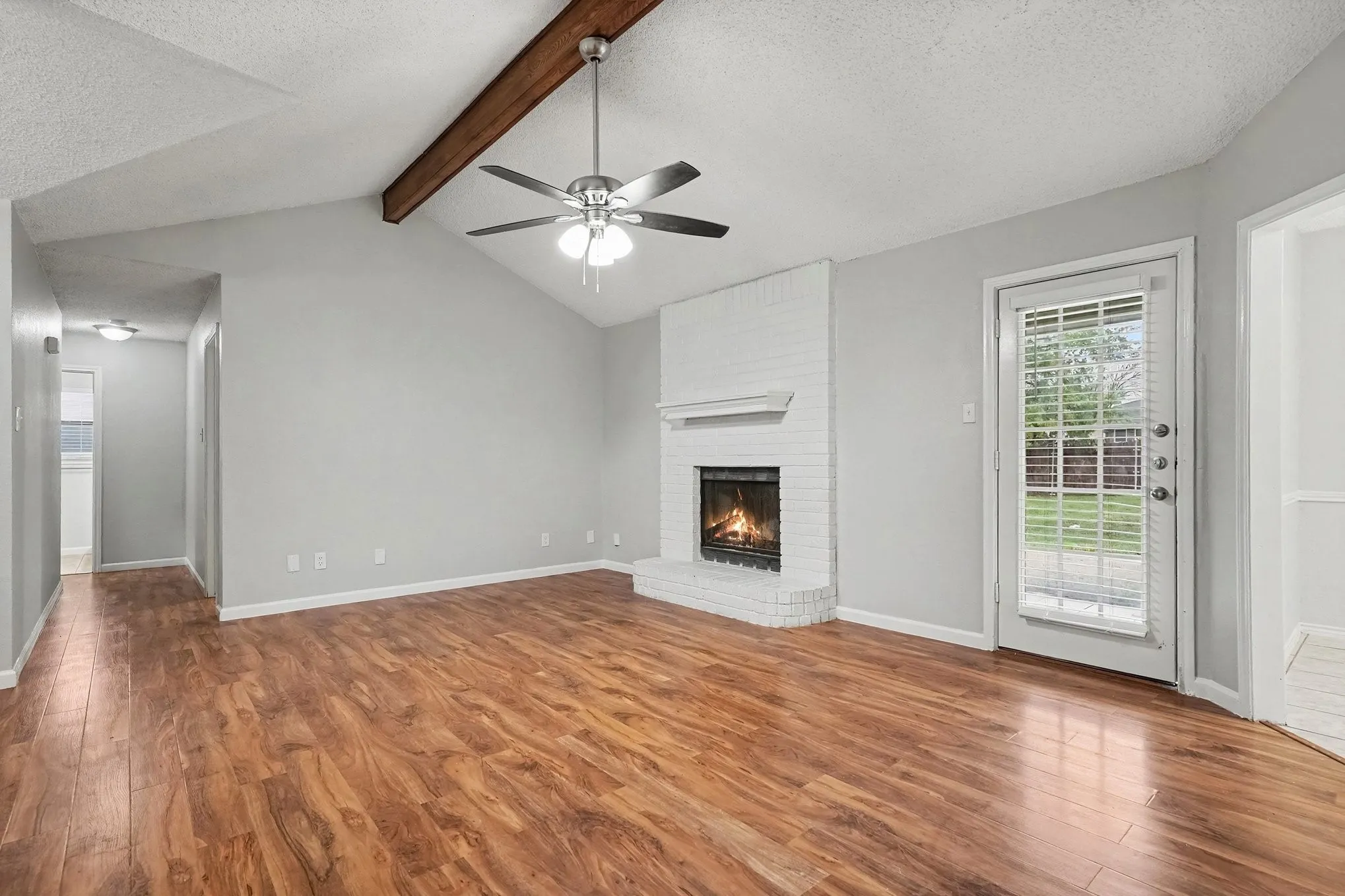 Single Family Residence For Sale in Tarrant County , 8237 Lara Lane, Watauga, Texas 76148, 3 Bedroom, 2 Bathroom, 2 Garage spaces, 1,272 Sqft, built in 1987, mls#21403439, Real Estate Agent in Watauga, Homes For Sale in Tarrant county, Homes For Sale in Watauga, Realtor in Watauga Texas, Real Estate Brokerage Independent Realty Texas, Luminita Cordes Realtor